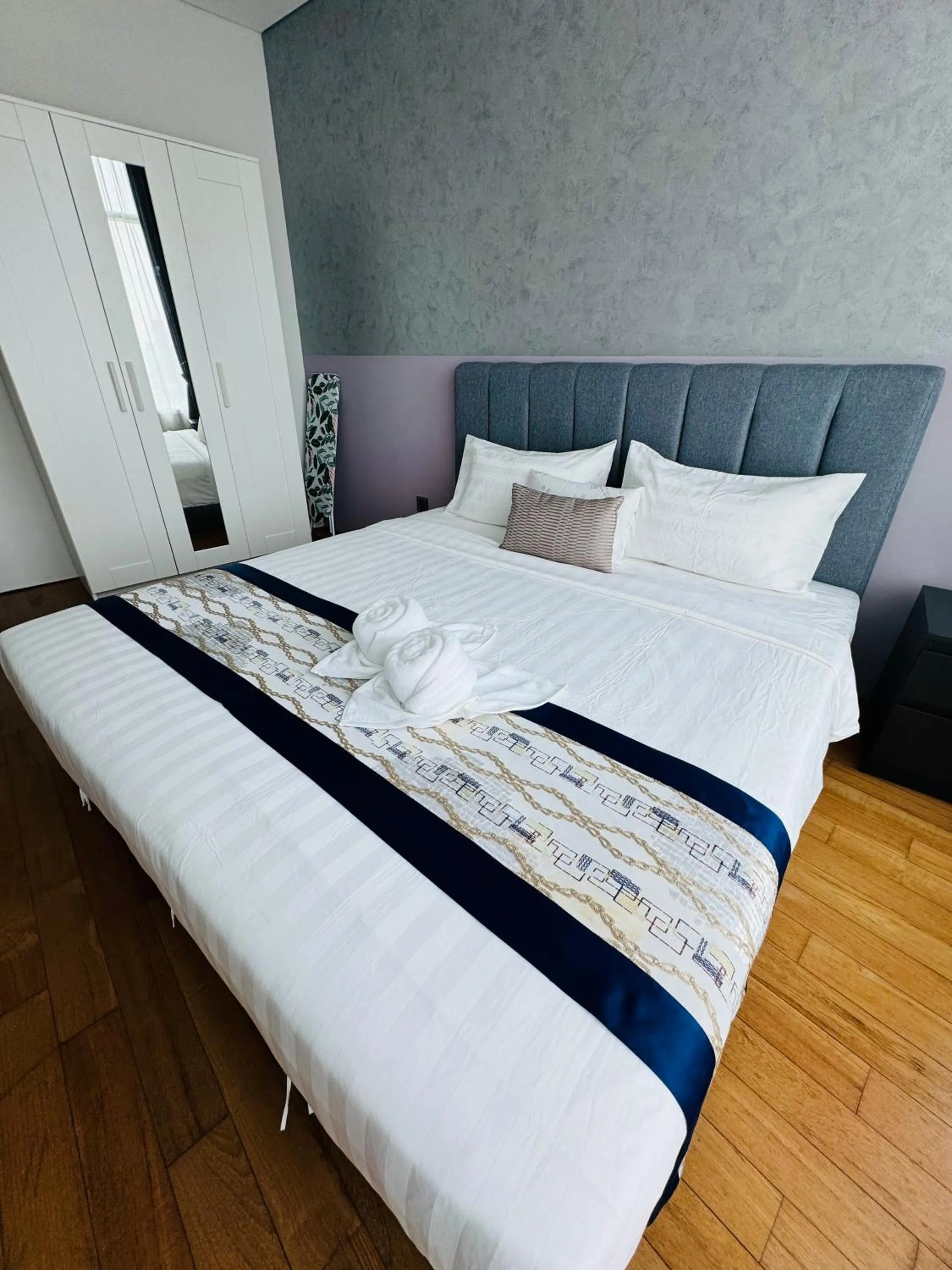 Bed in Vortex Suites klcc by Rit