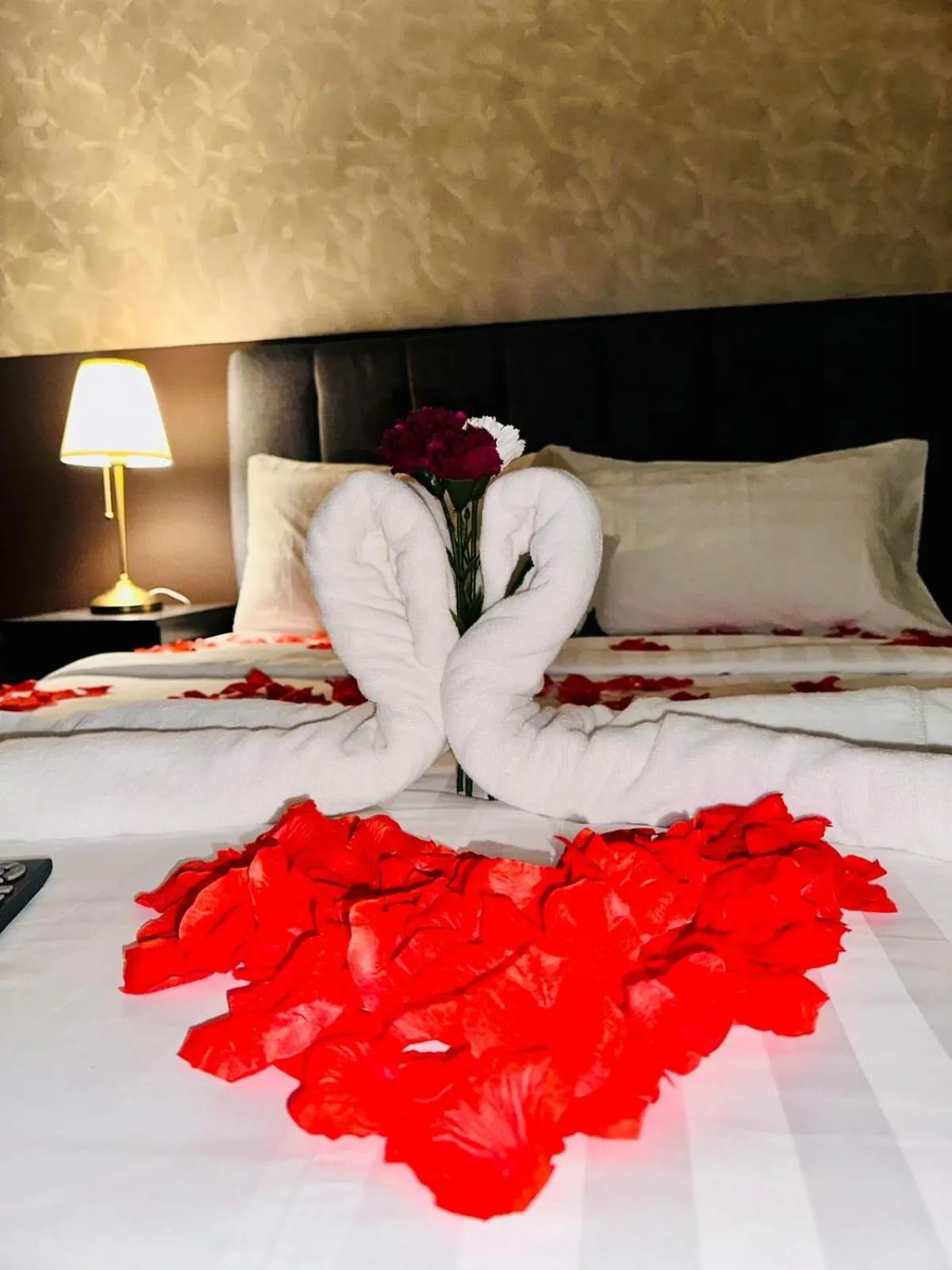 Bed in Vortex Suites klcc by Rit