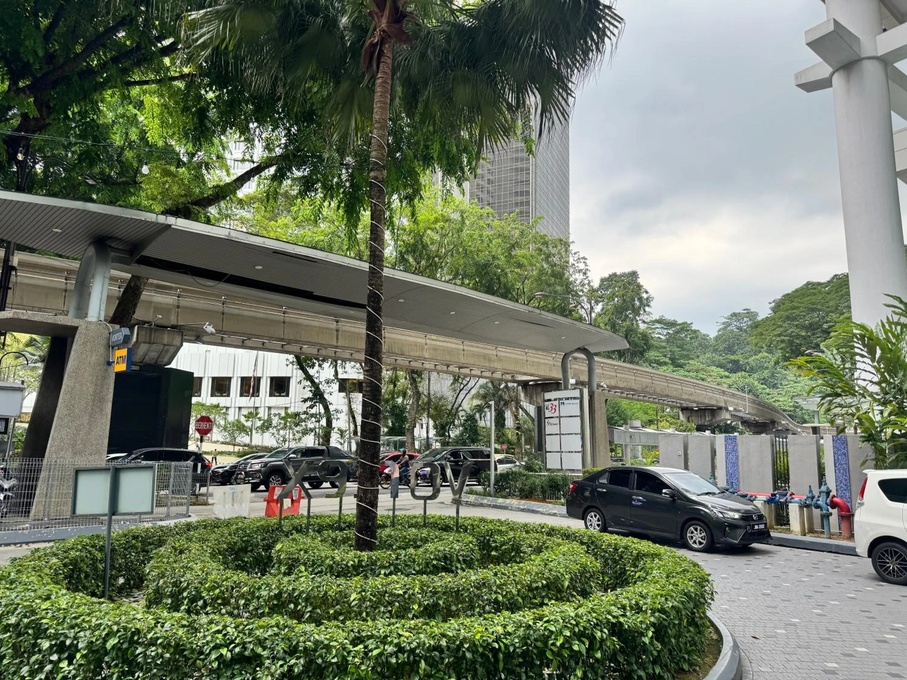 Property building in Vortex Suites klcc by Rit