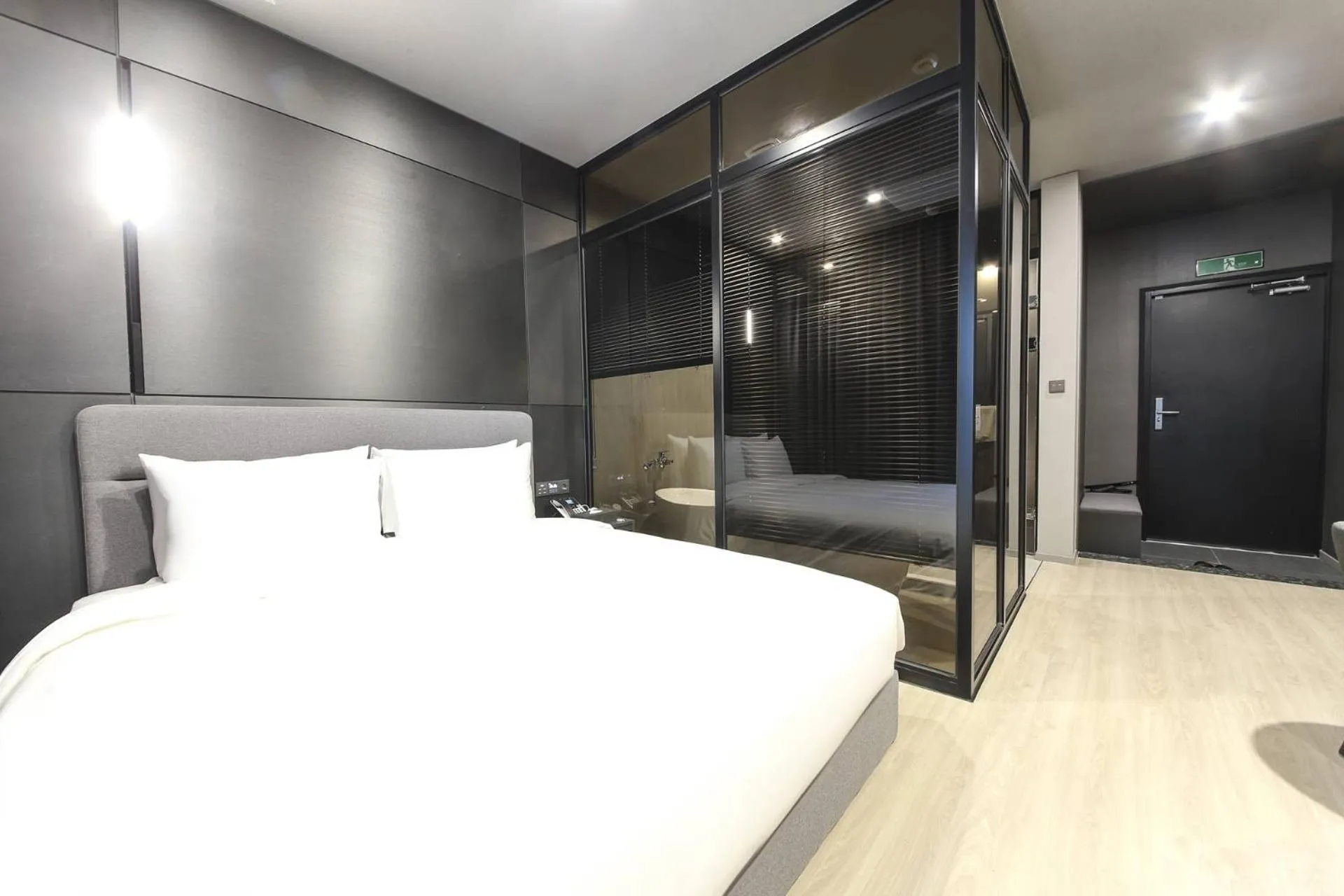 Bed in City Hotel the Busan Metro