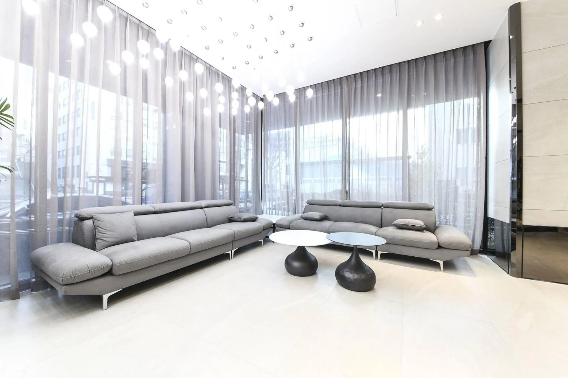 Lobby or reception in City Hotel the Busan Metro