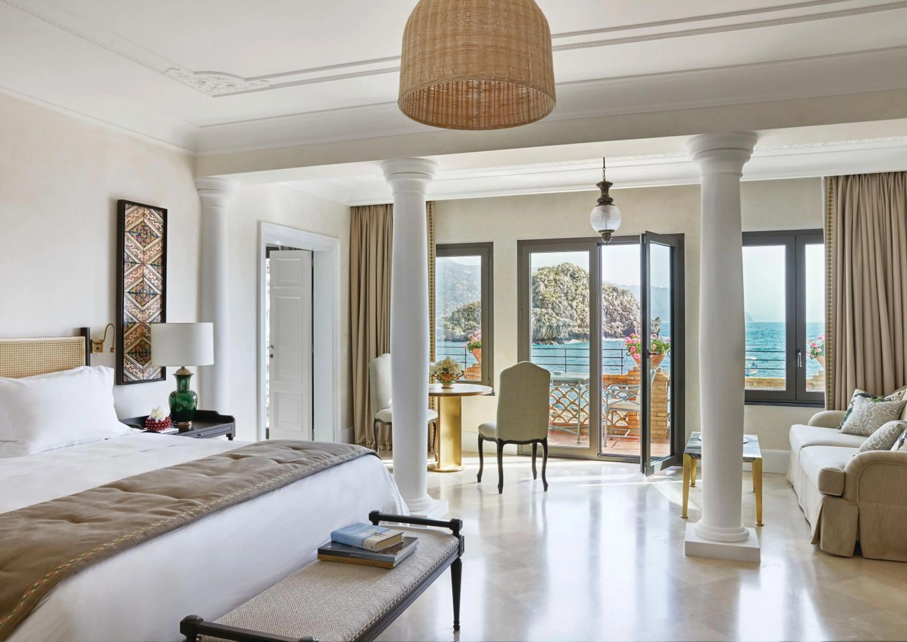 Bedroom, Bed in Villa Sant'Andrea, A Belmond Hotel, Taormina Mare