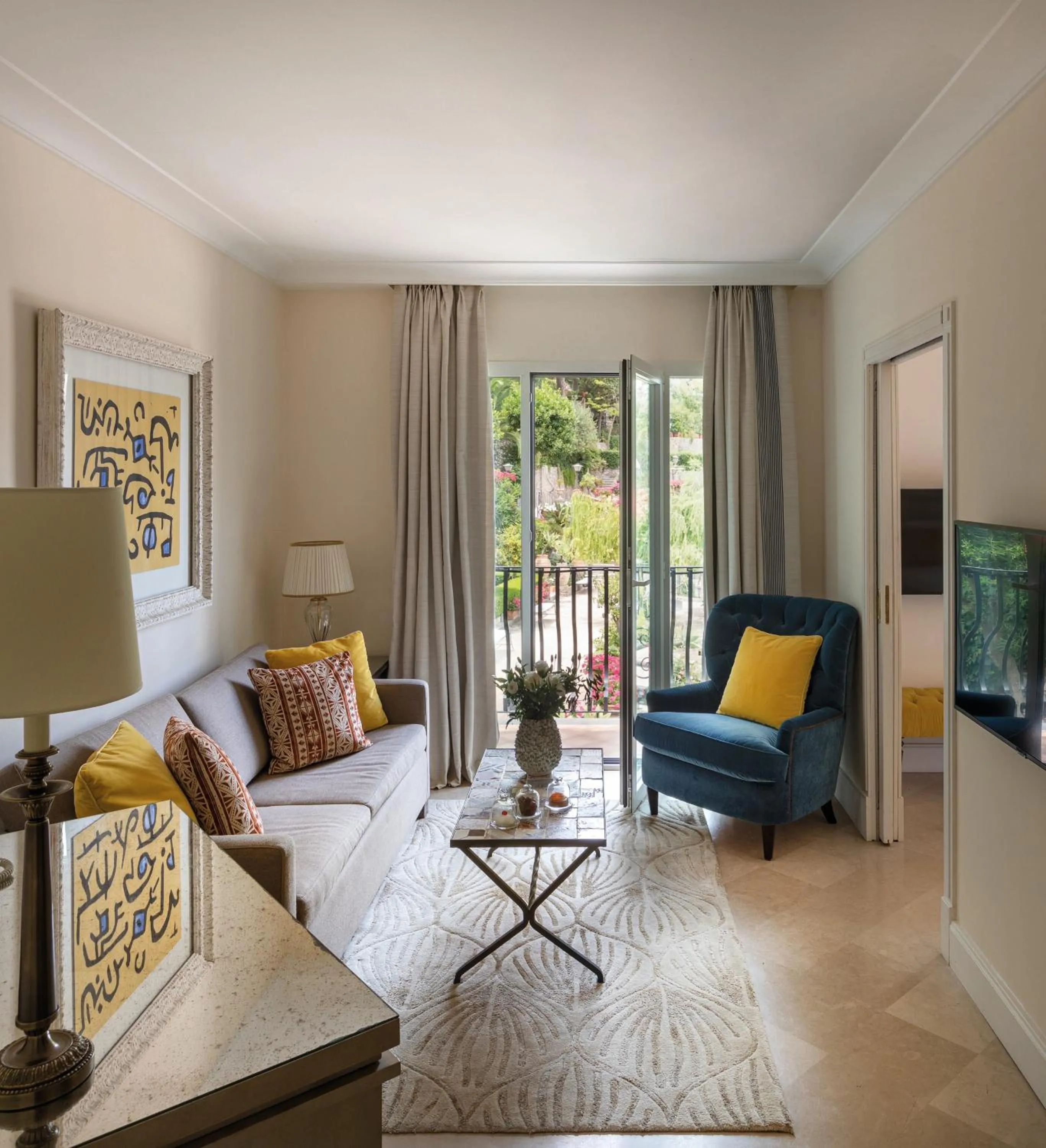 Living room in Villa Sant'Andrea, A Belmond Hotel, Taormina Mare
