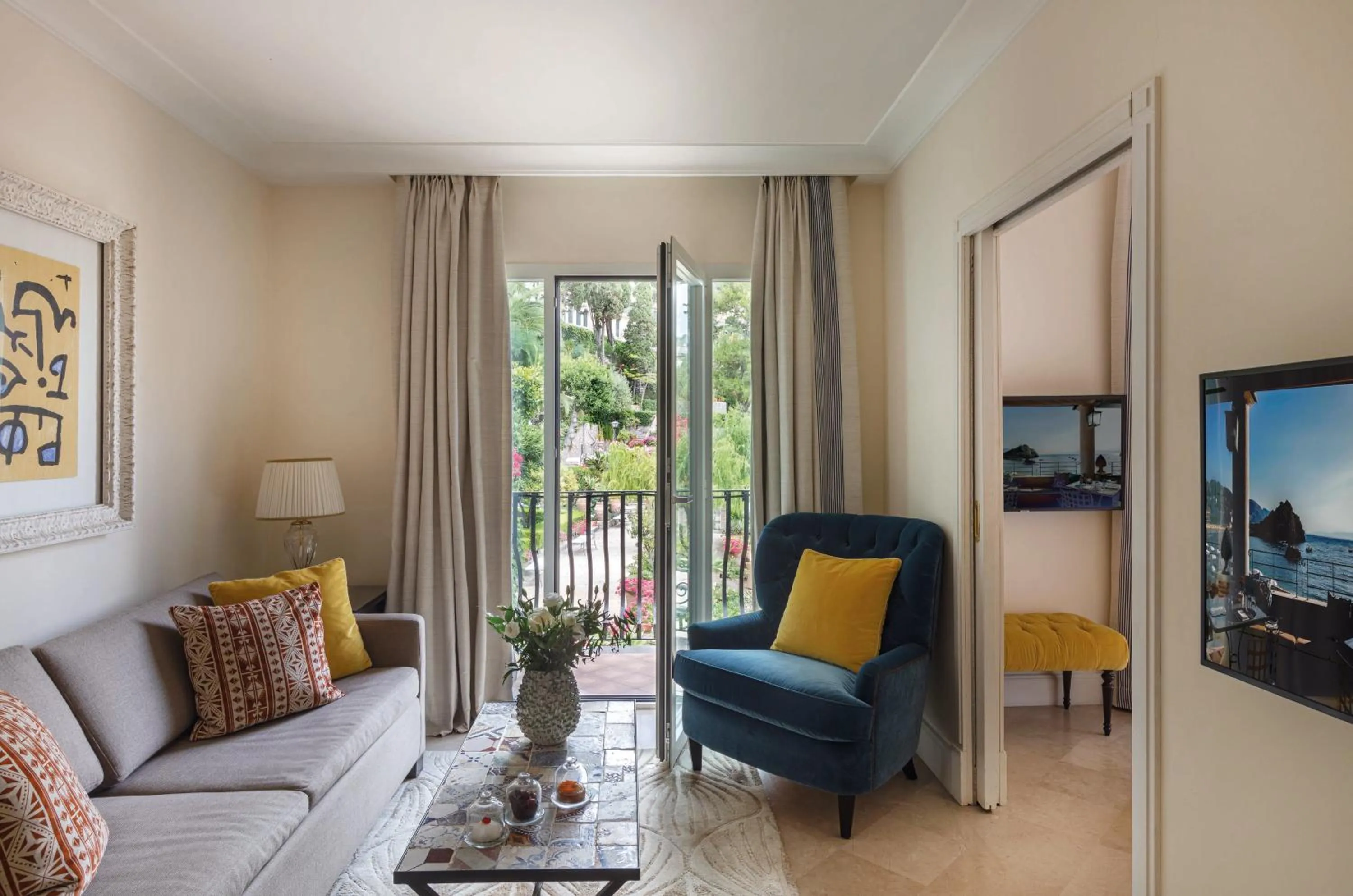 Living room in Villa Sant'Andrea, A Belmond Hotel, Taormina Mare