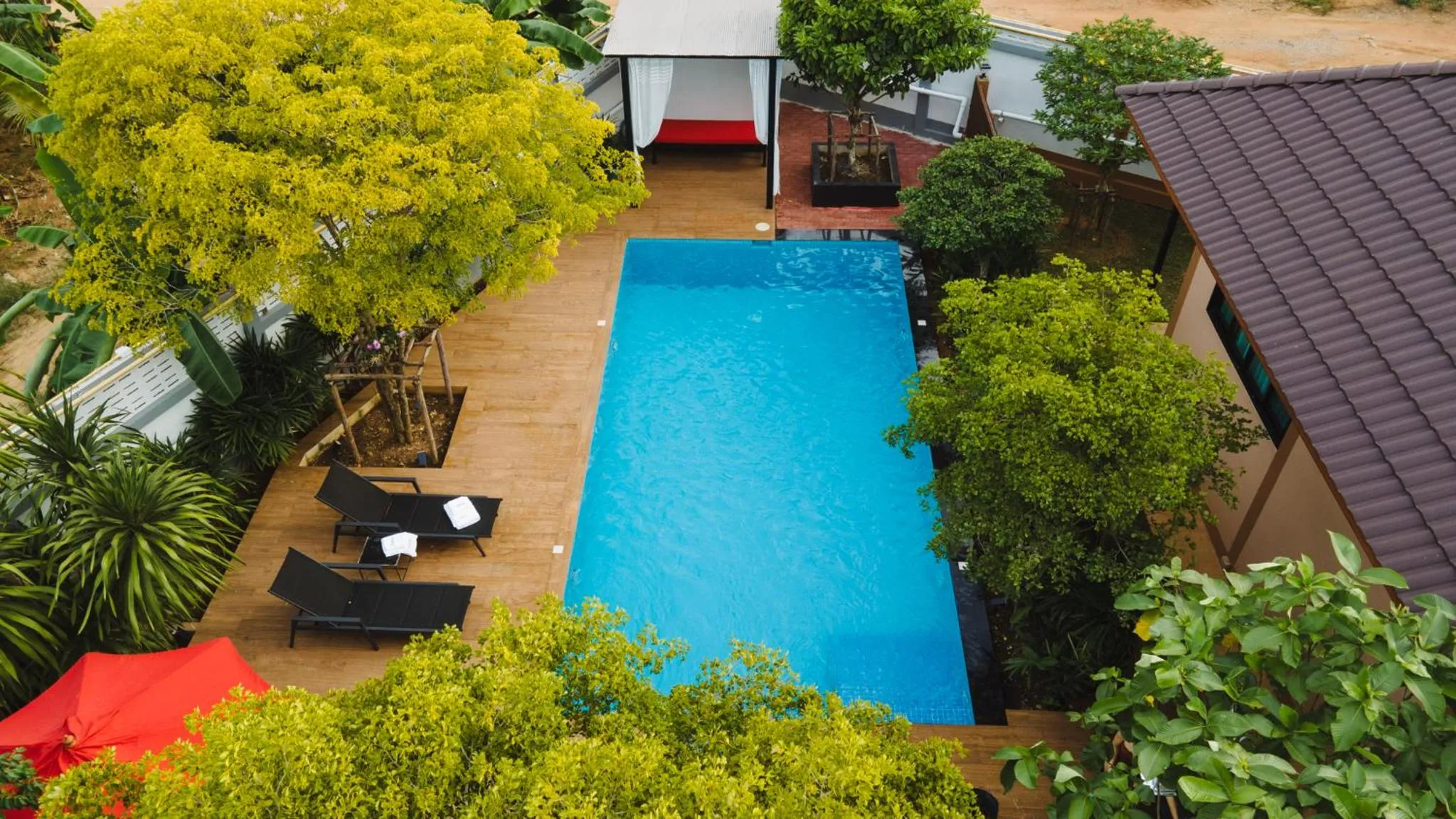 Swimming pool in Baan Nern Khao Resort Pattaya