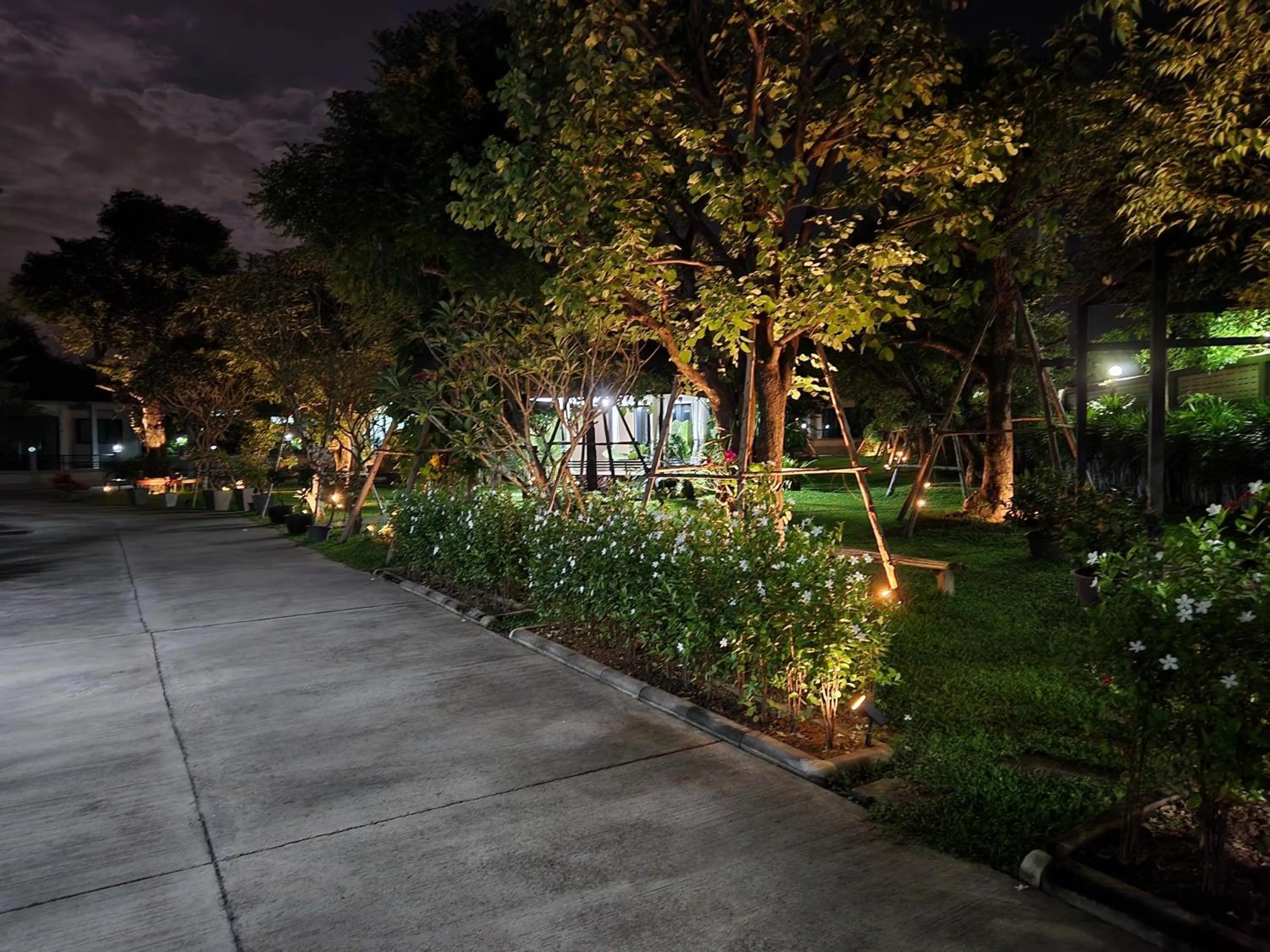 Garden view in Baan Nern Khao Resort Pattaya