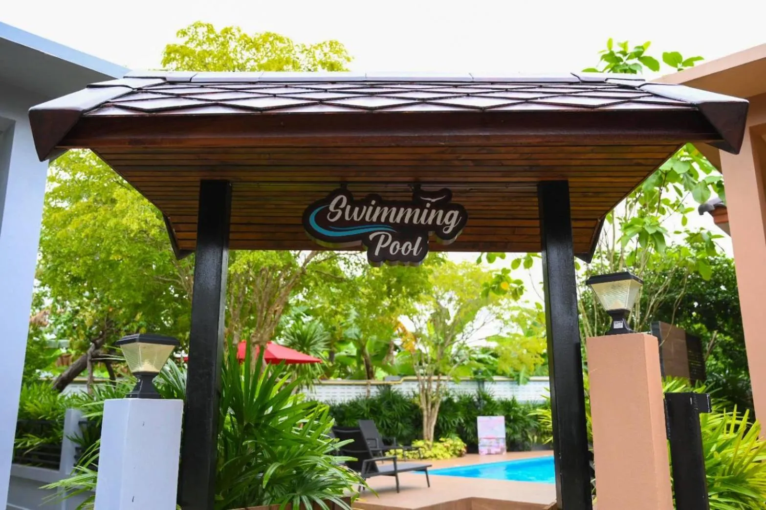 Swimming pool in Baan Nern Khao Resort Pattaya
