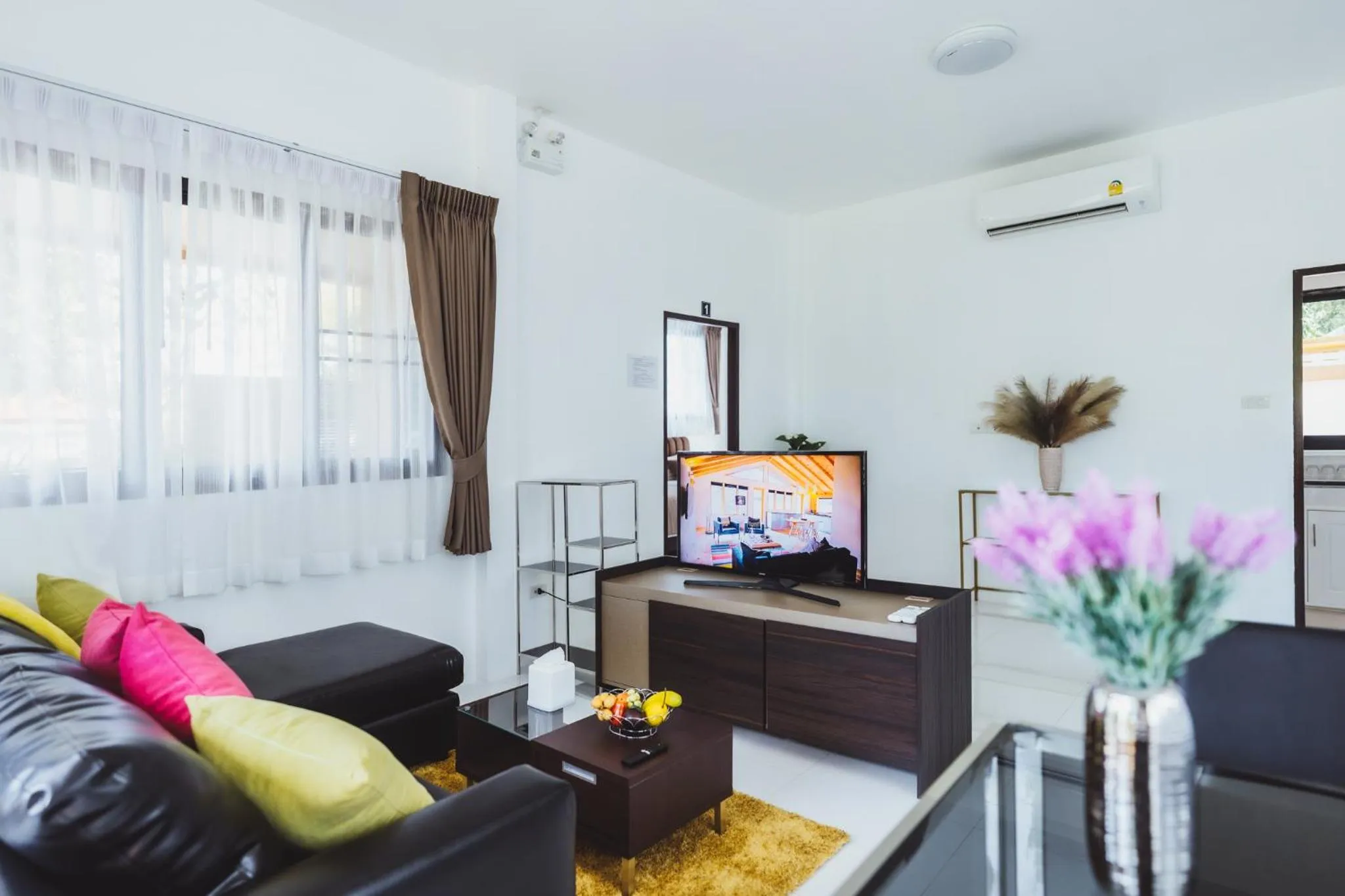 Living room in Baan Nern Khao Resort Pattaya