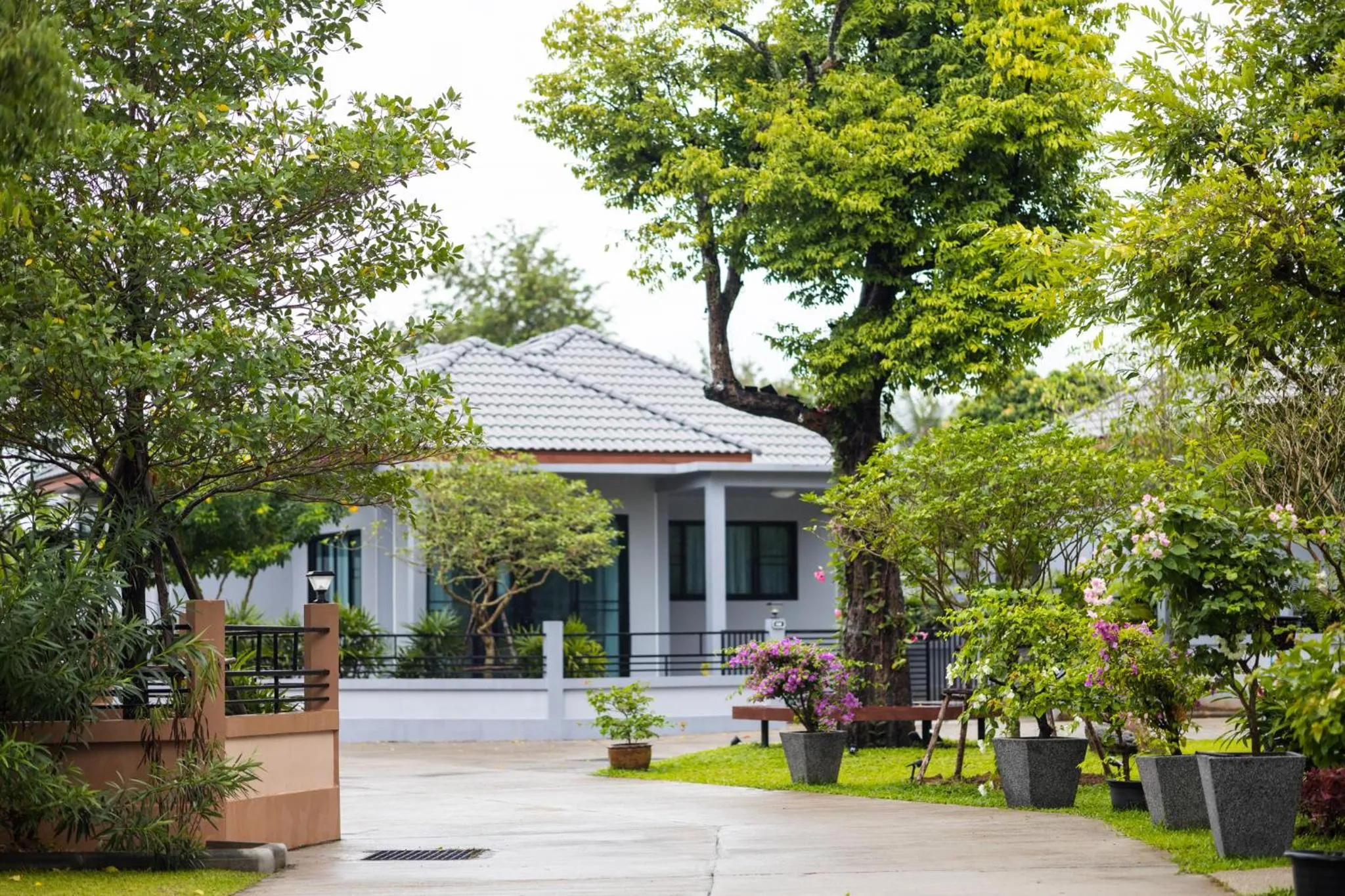 Garden in Baan Nern Khao Resort Pattaya