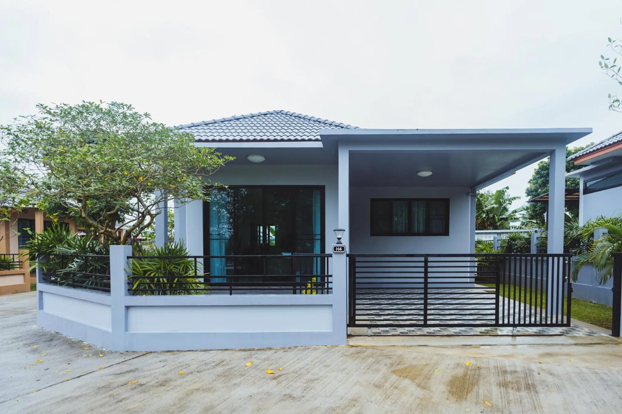 Facade/entrance in Baan Nern Khao Resort Pattaya