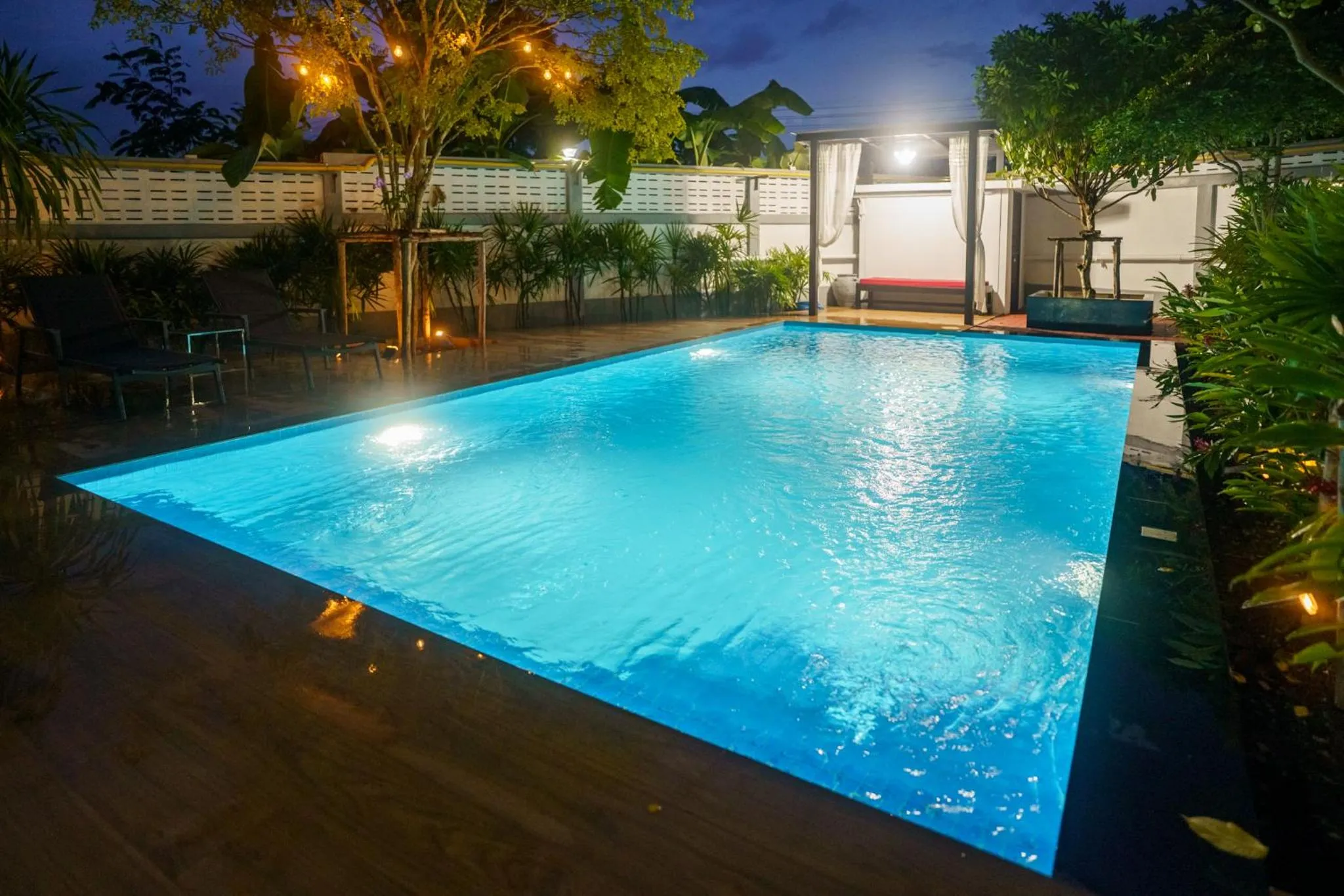 Swimming pool in Baan Nern Khao Resort Pattaya