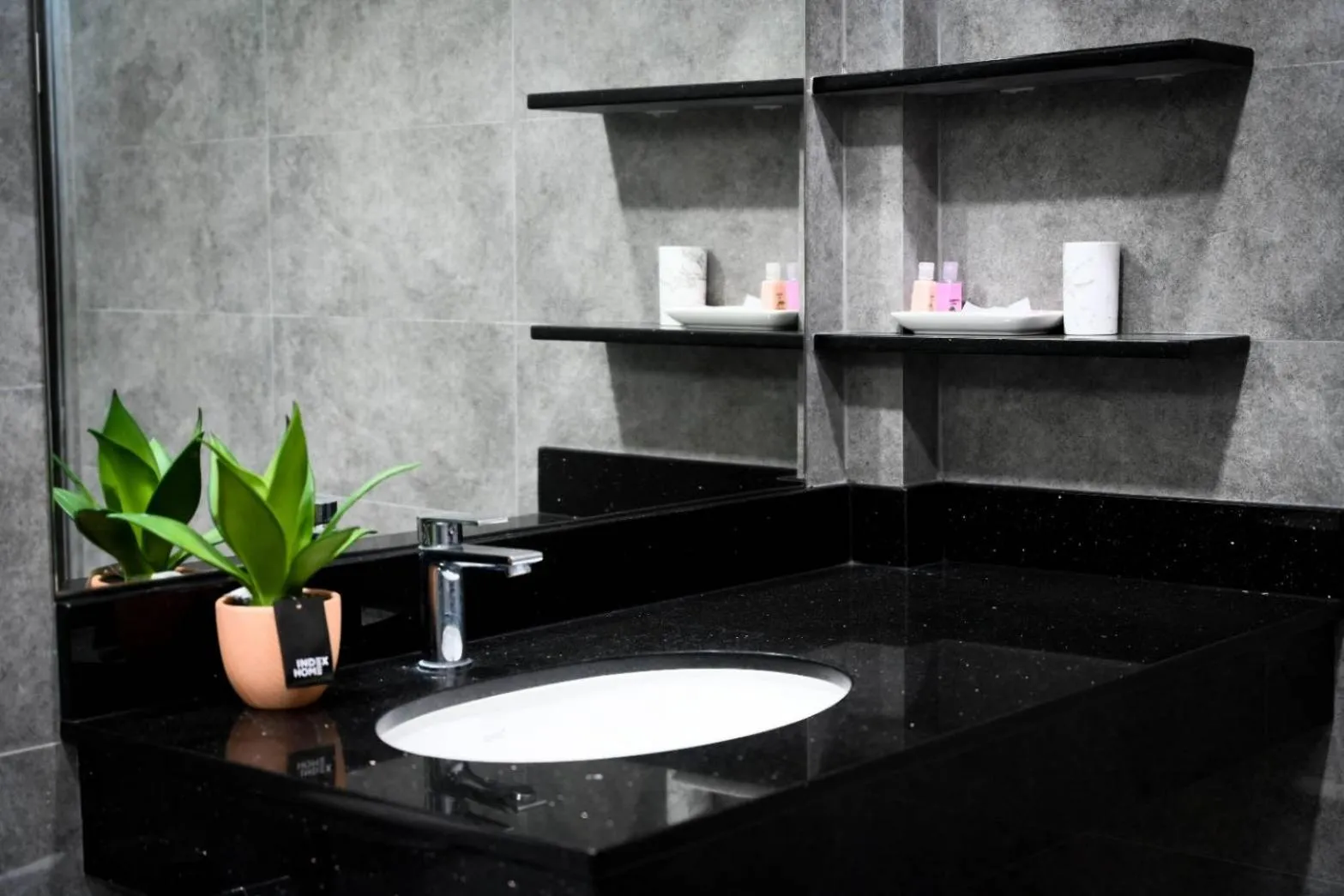 Bathroom in Baan Nern Khao Resort Pattaya