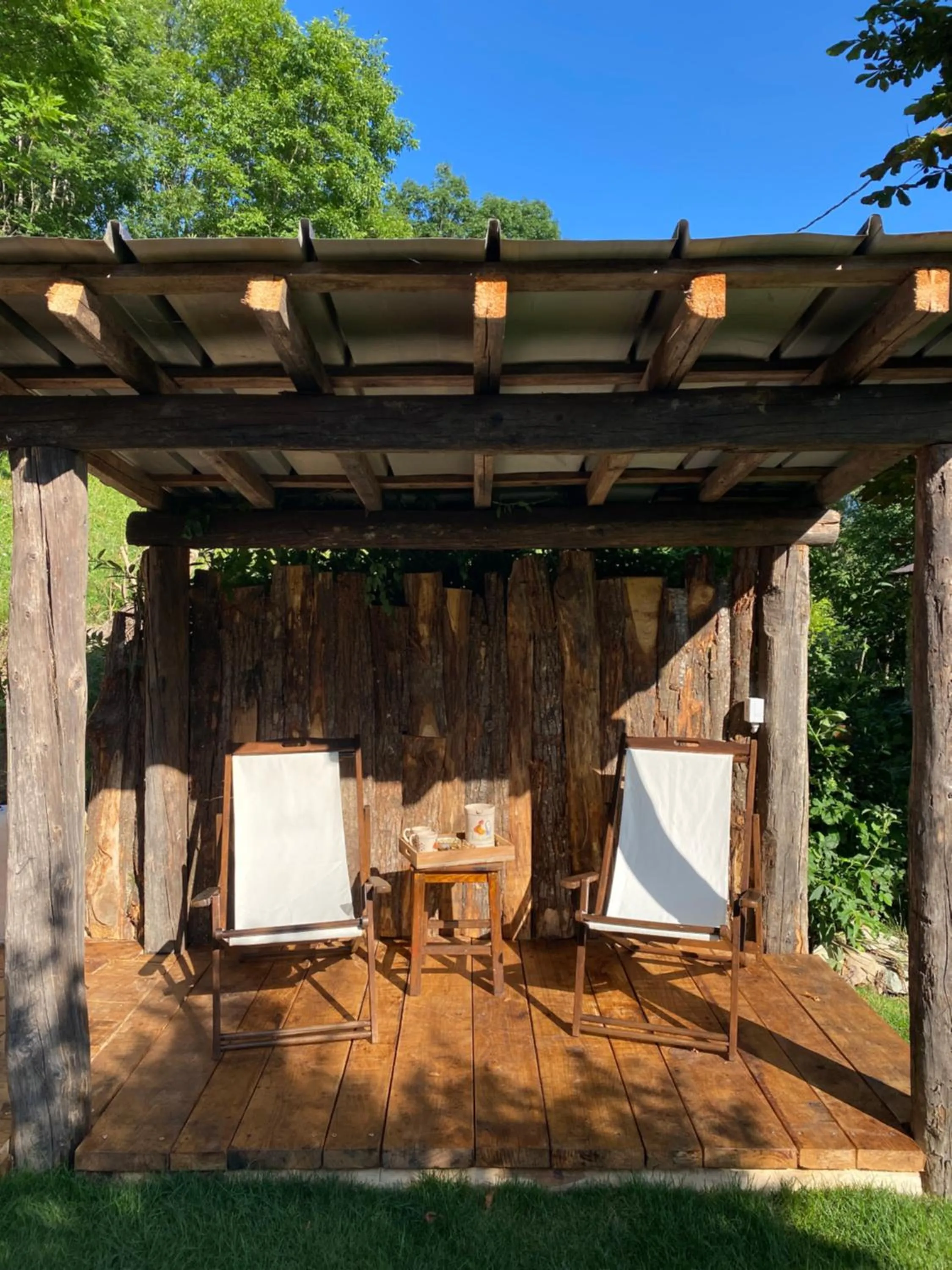 B&B IDUEVAGAMONDI immerso nel bosco tra le MONTAGNE con area benessere come EXTRA