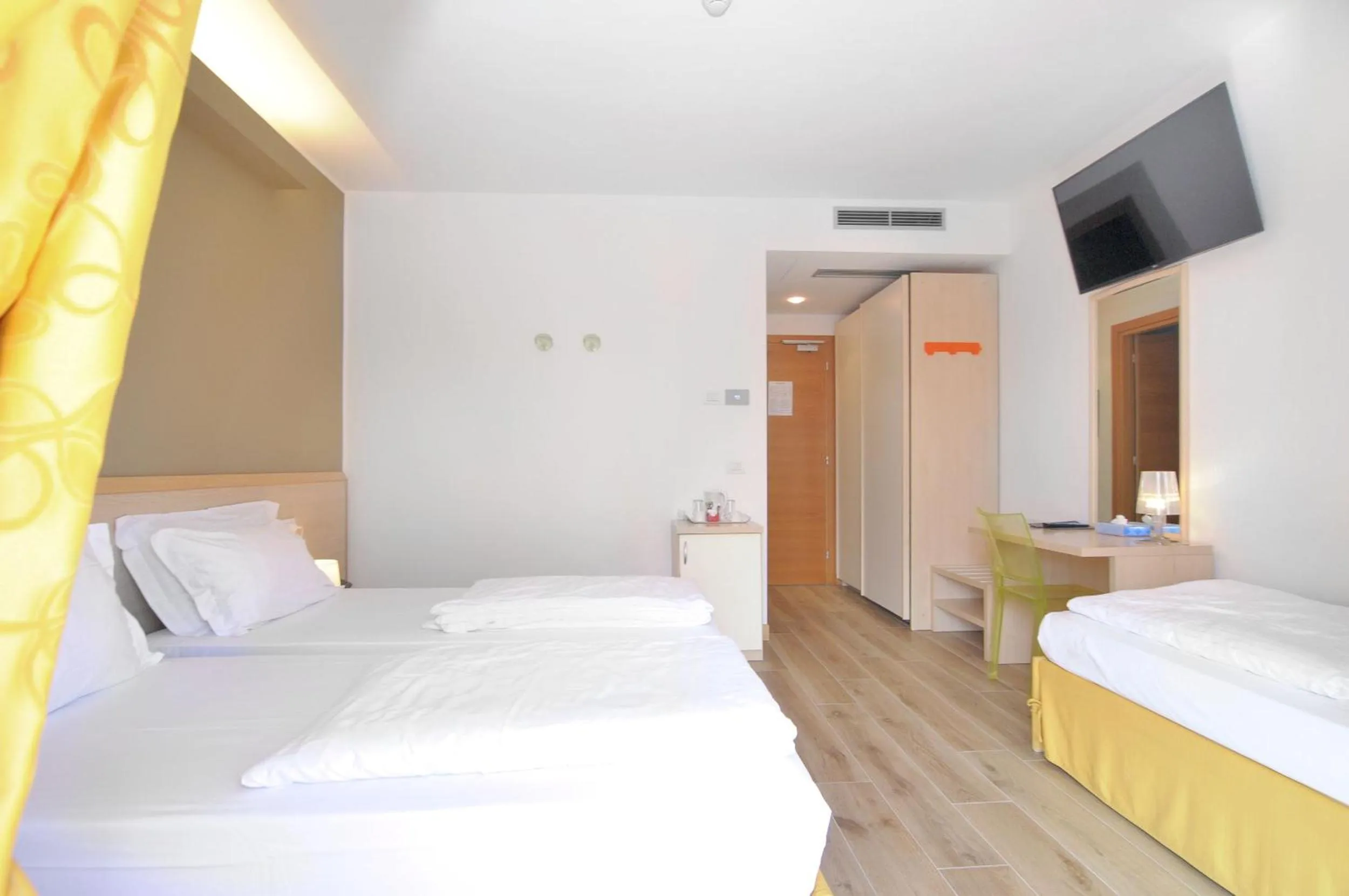 Bedroom, Bed in Eco Hotel Cleofe