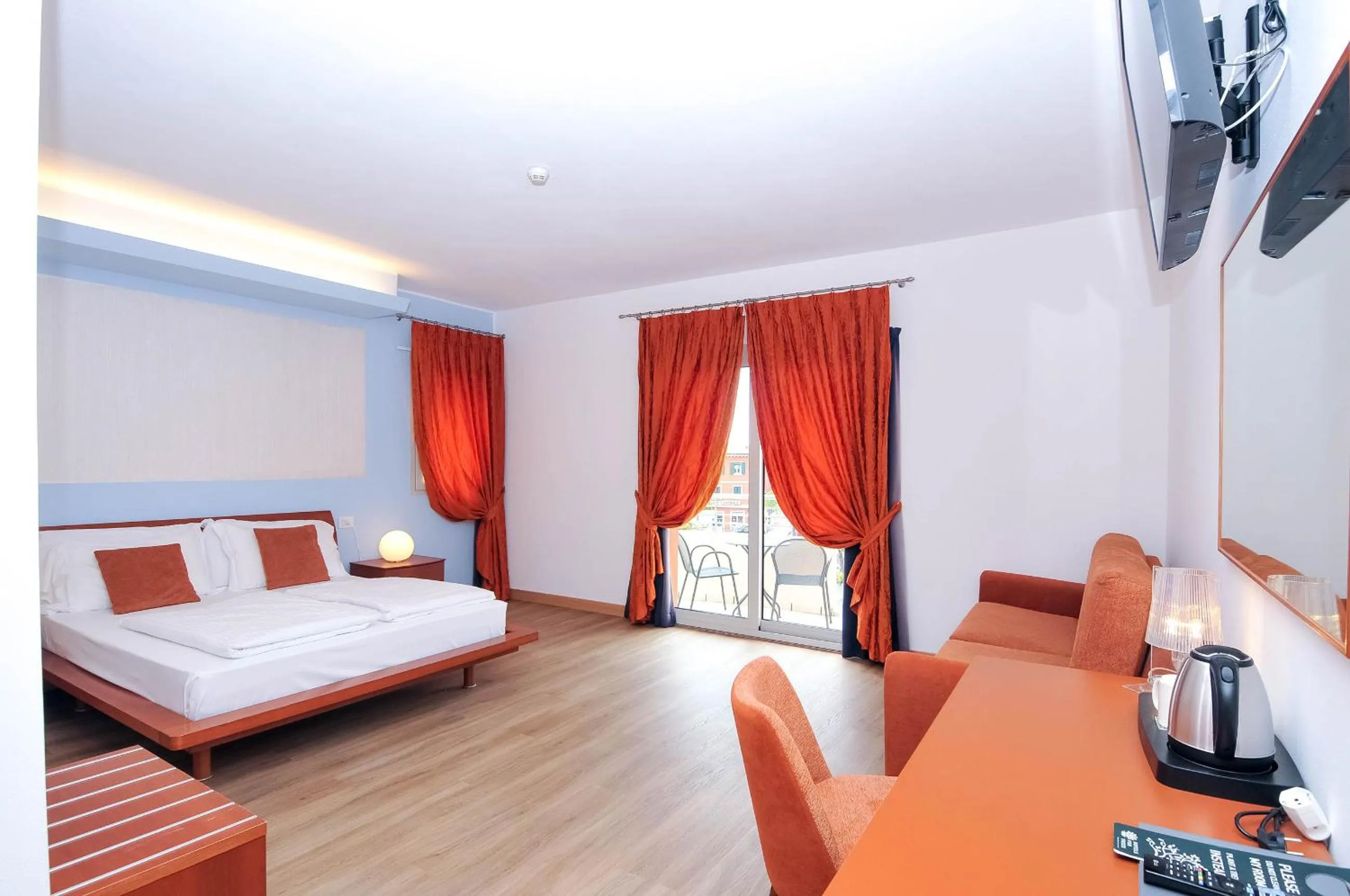 Photo of the whole room, Bed in Eco Hotel Cleofe