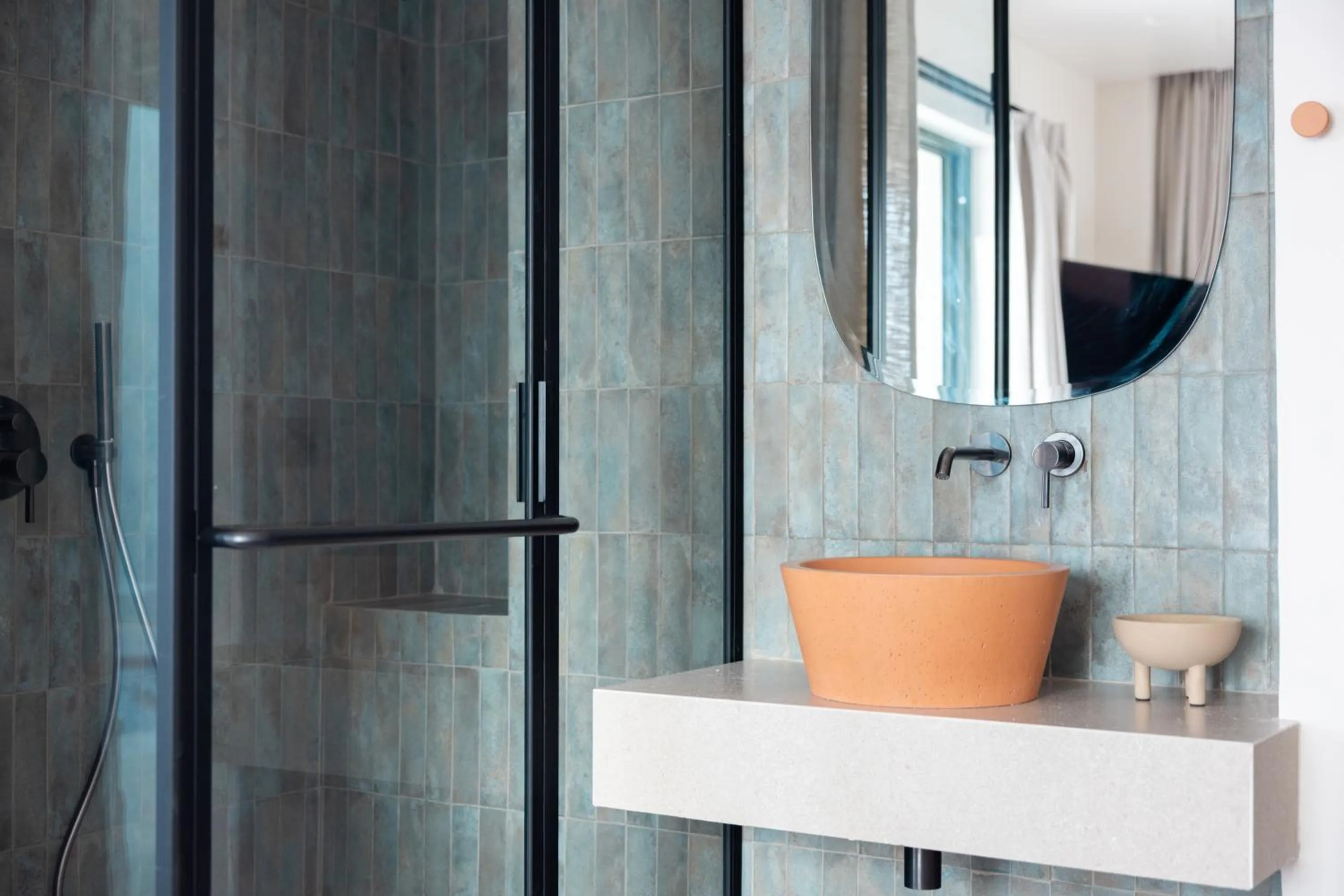 Shower in Cavo Marelia