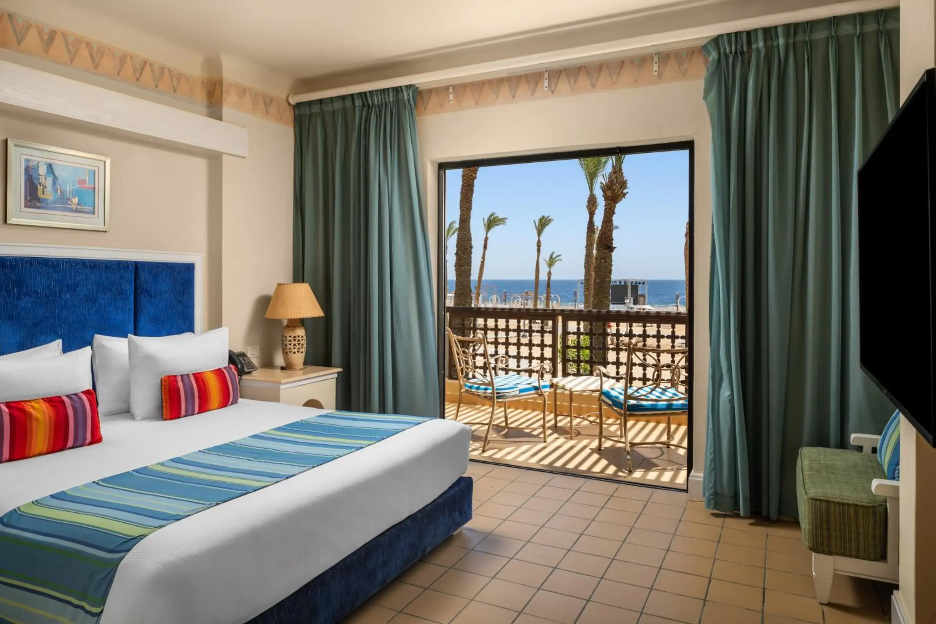 Junior Suite with Beach Front in Pickalbatros Sands Port Ghalib Junior Suite with Beach Front in Pickalbatros Sands Port Ghalib