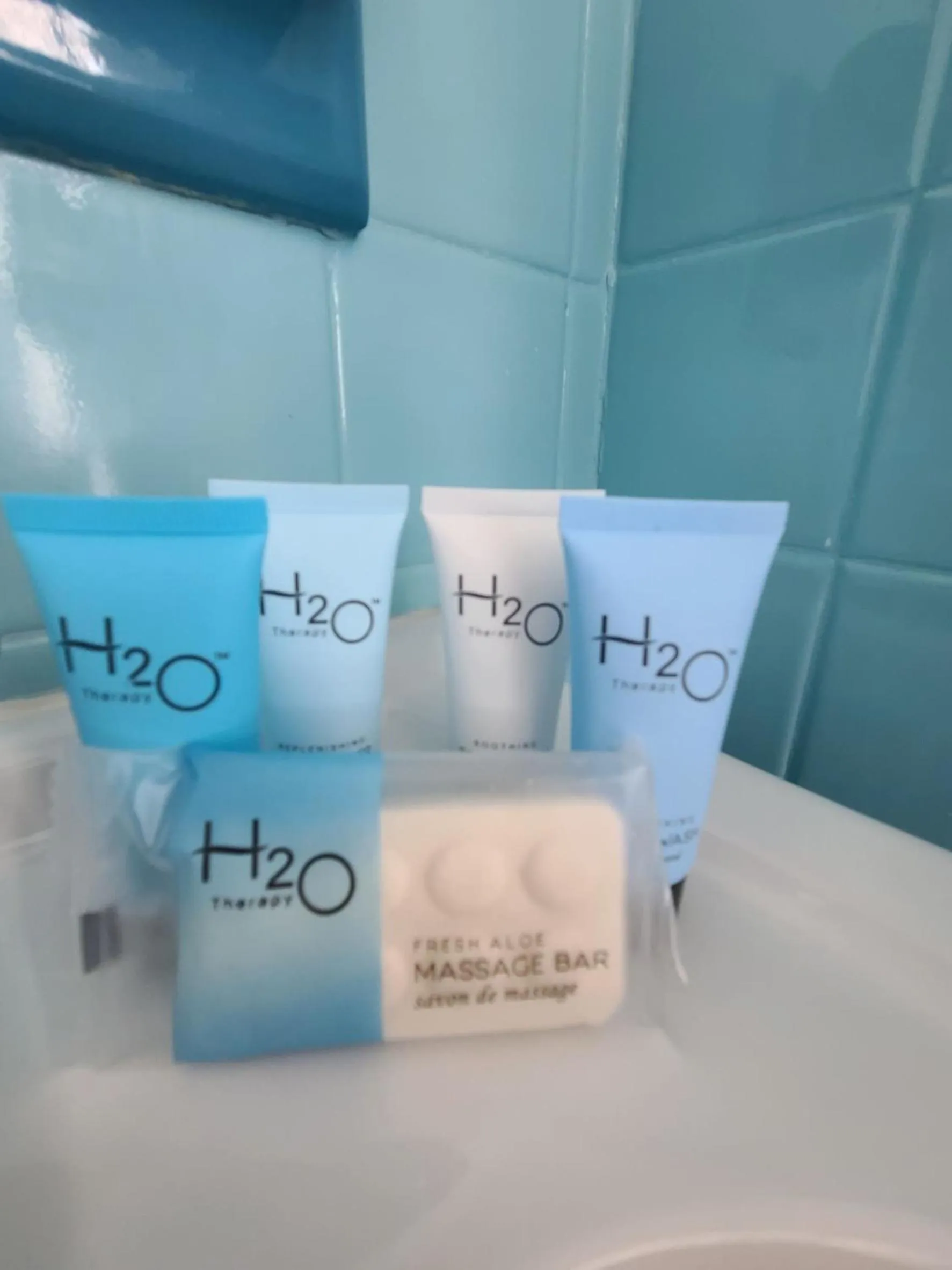 Duval Street Suite overlooking Duval with parking and pool