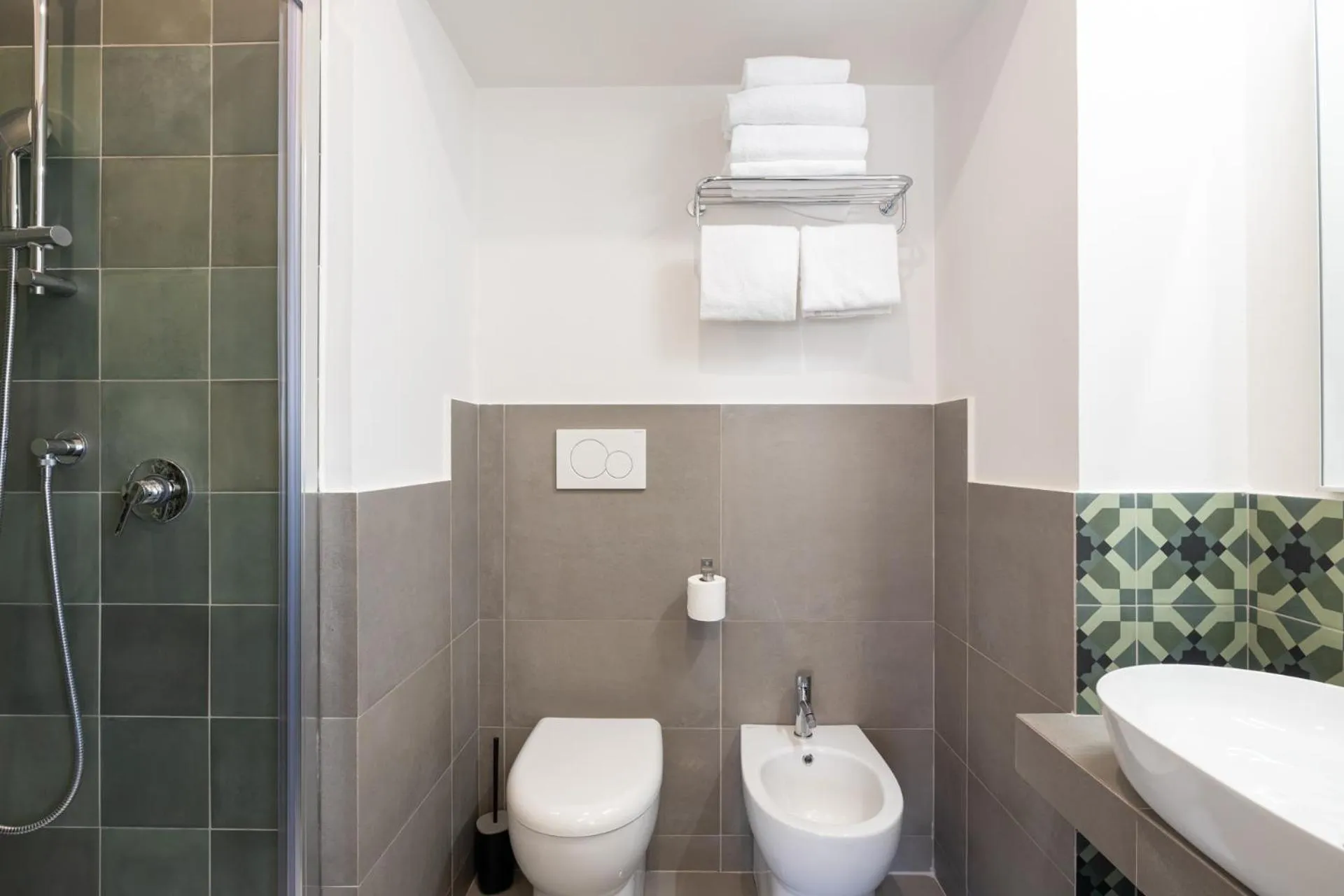 Bathroom in New Morpheus Rooms