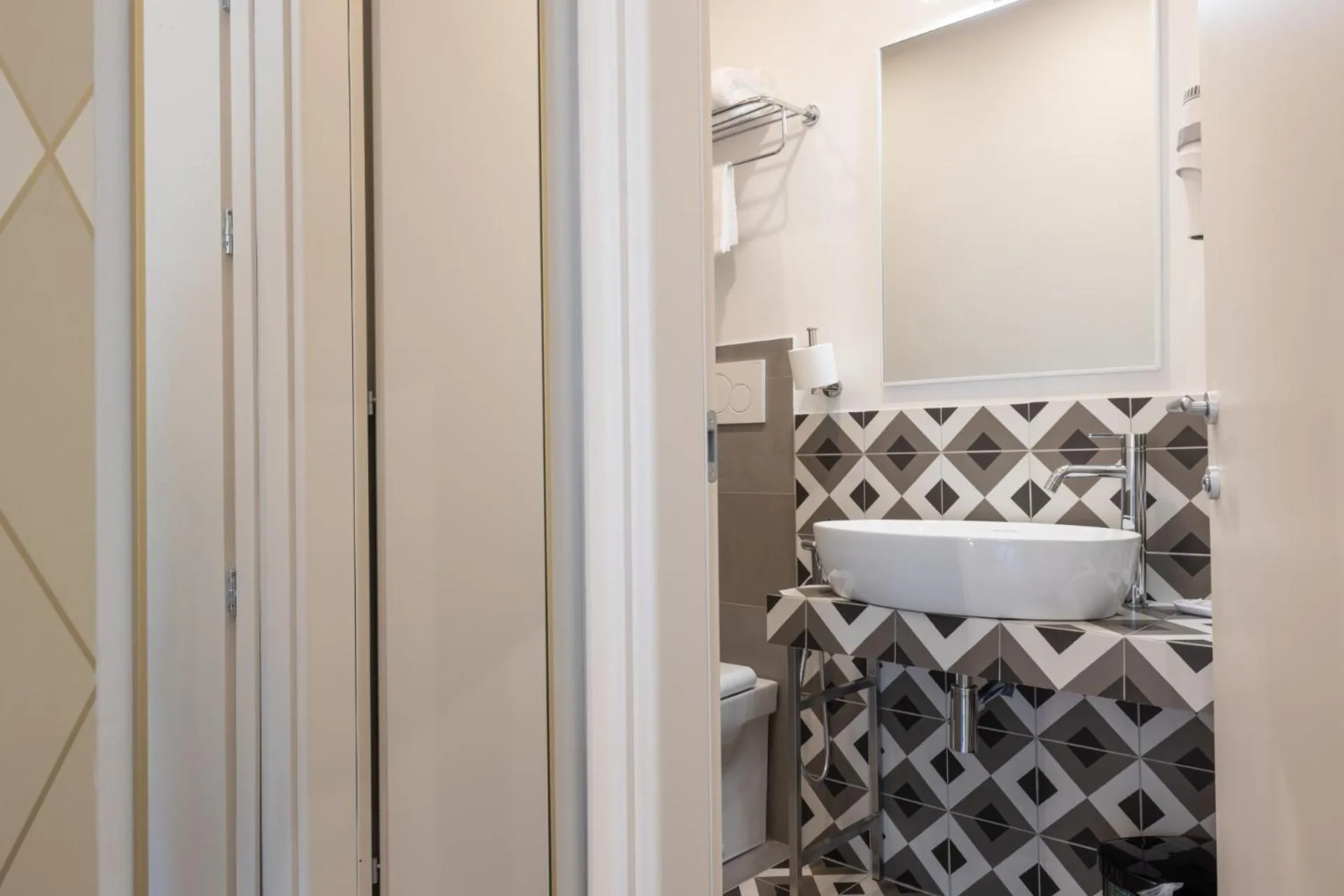 Bathroom in New Morpheus Rooms