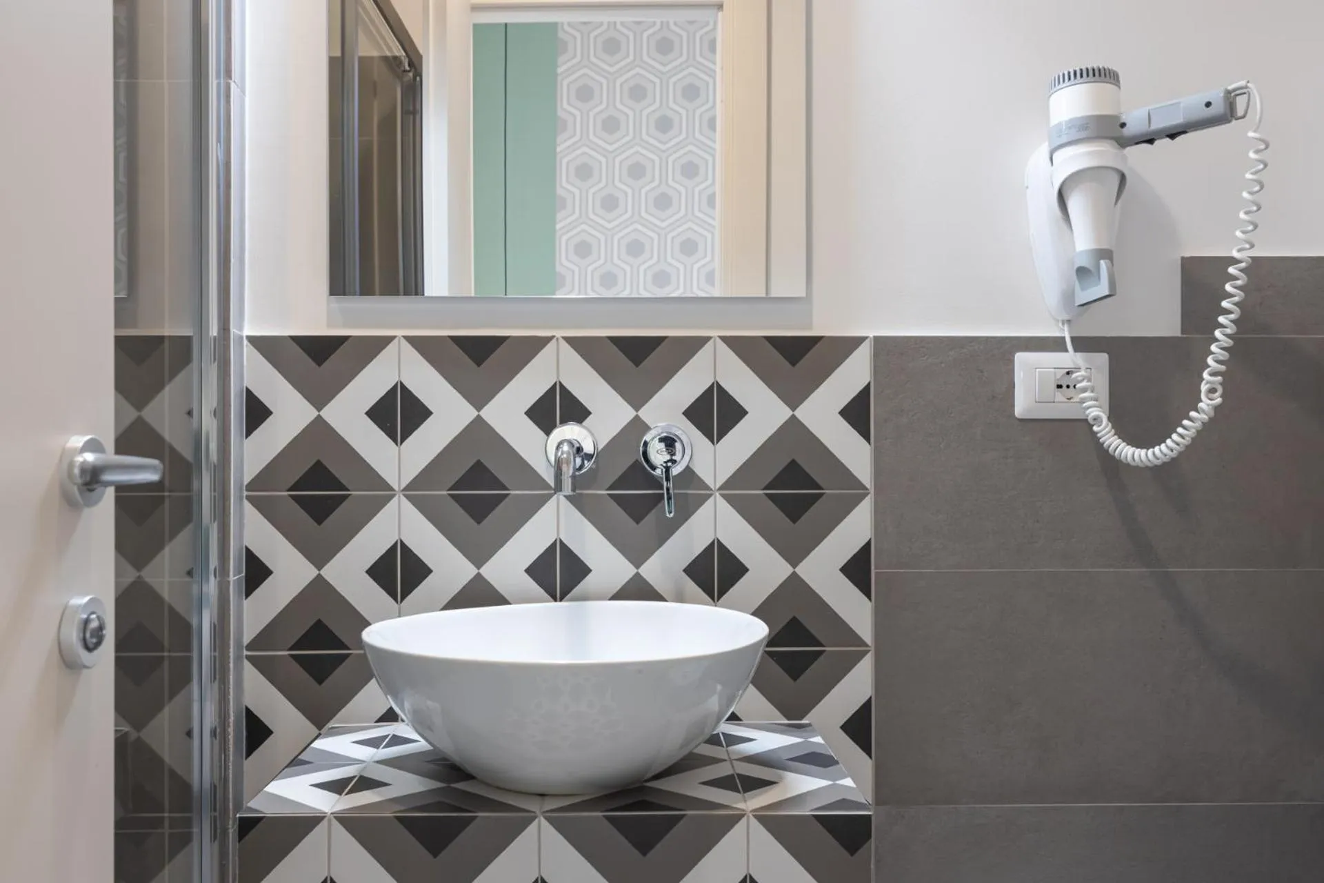 Shower in New Morpheus Rooms