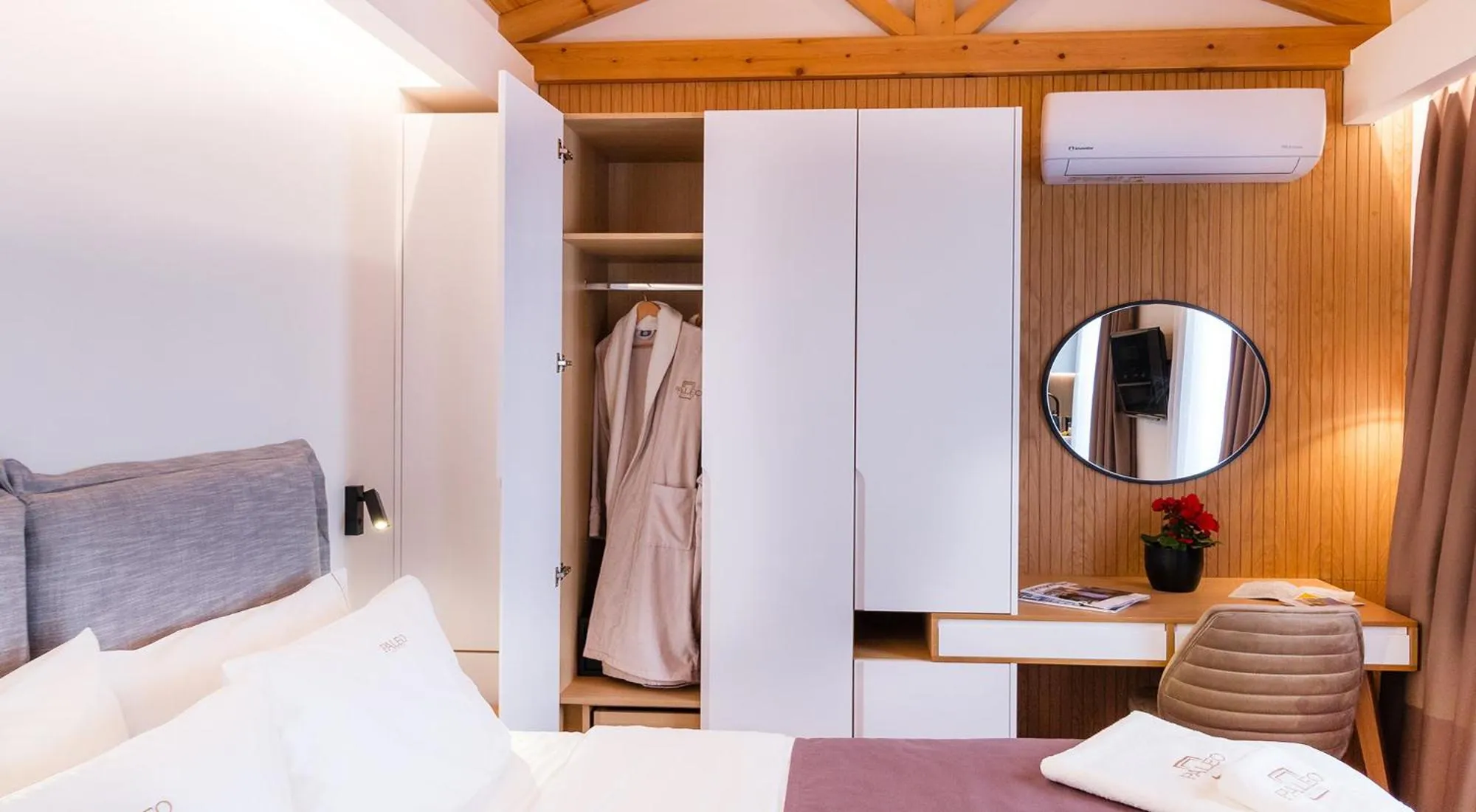 Bedroom, Bed in Paleo Suites