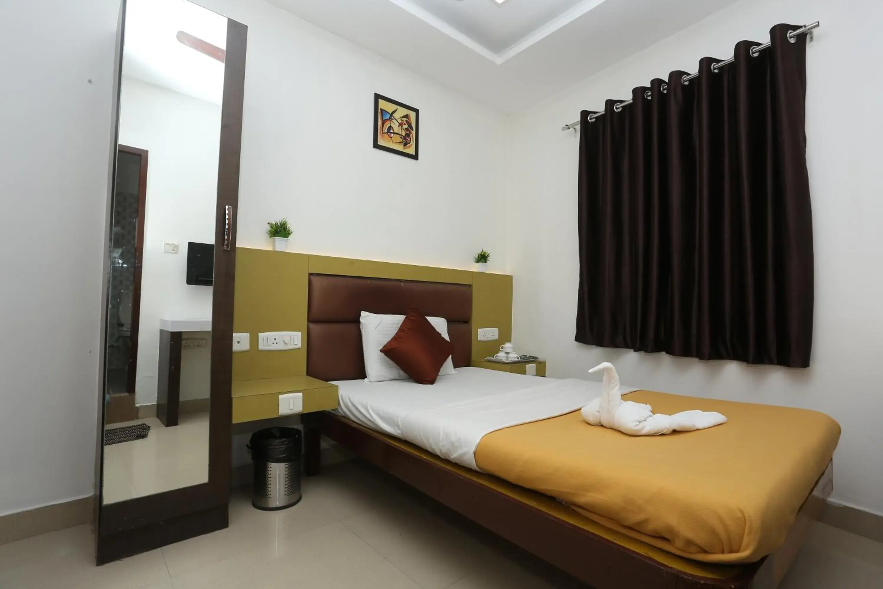 Standard Single Room - single occupancy in GM Residency Standard Single Room - single occupancy in GM Residency