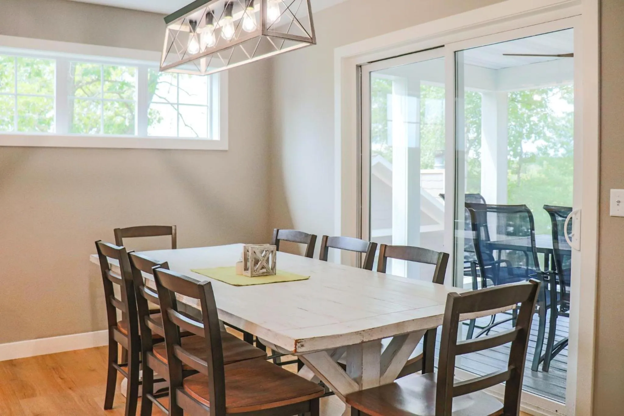 Dining area in Lost Lake Lodge