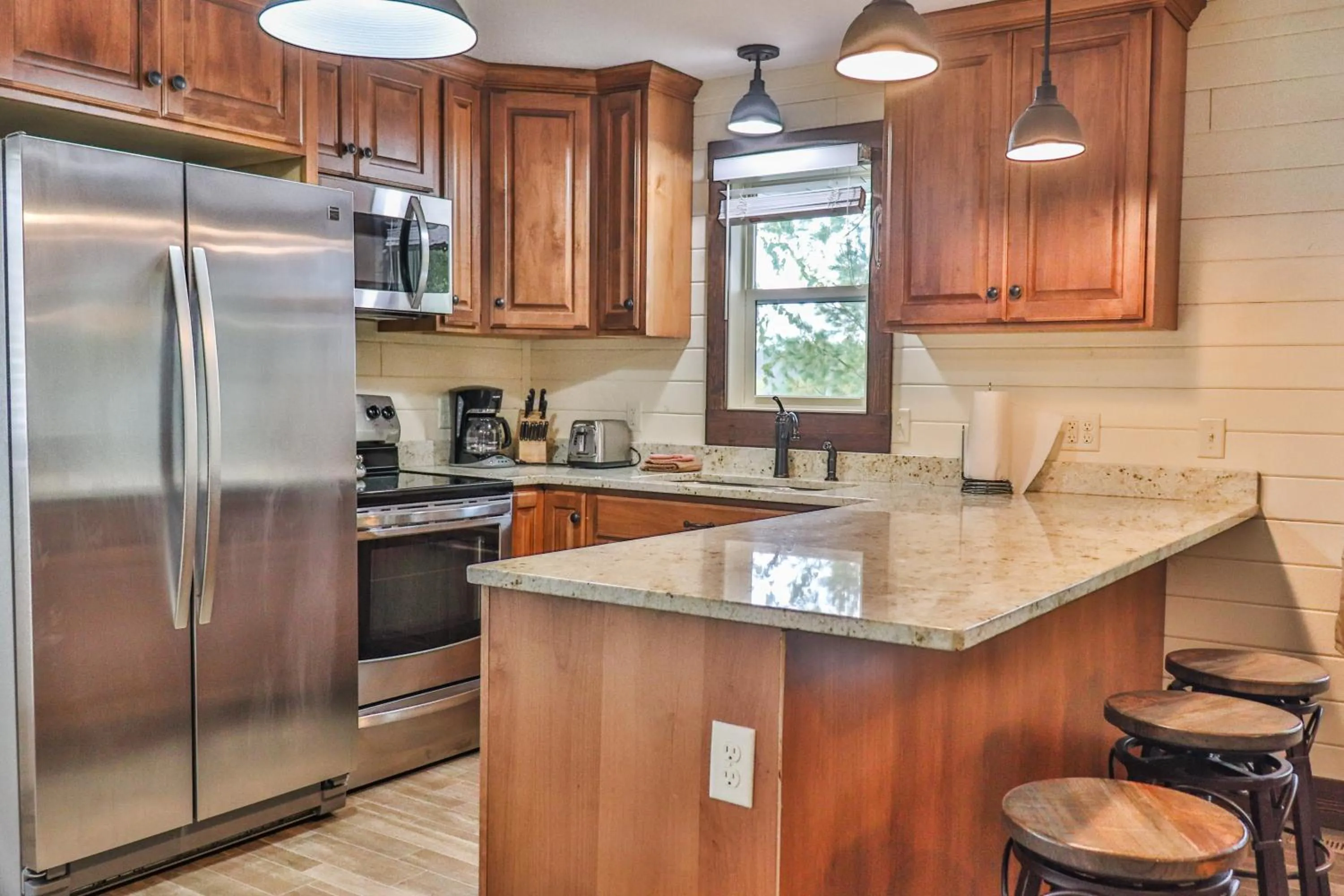 Kitchen or kitchenette in Lost Lake Lodge