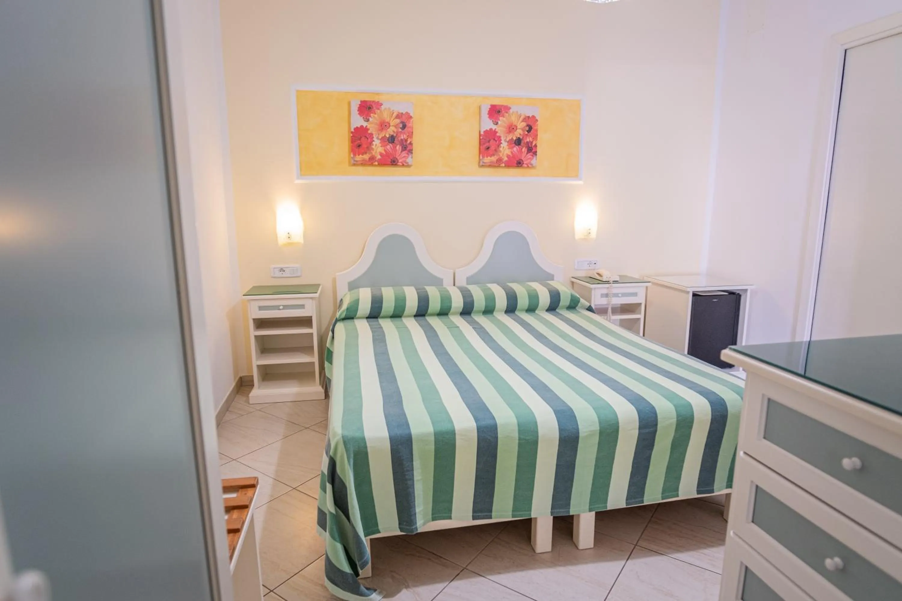 Photo of the whole room, Bed in Hotel Ristorante Borgo La Tana