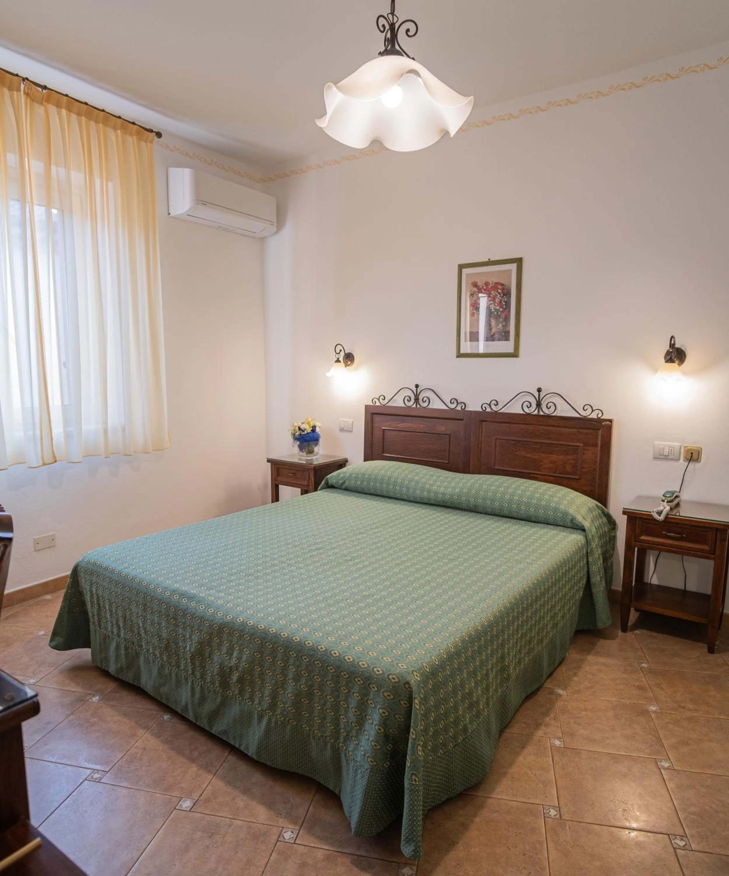 Bedroom, Bed in Hotel Ristorante Borgo La Tana