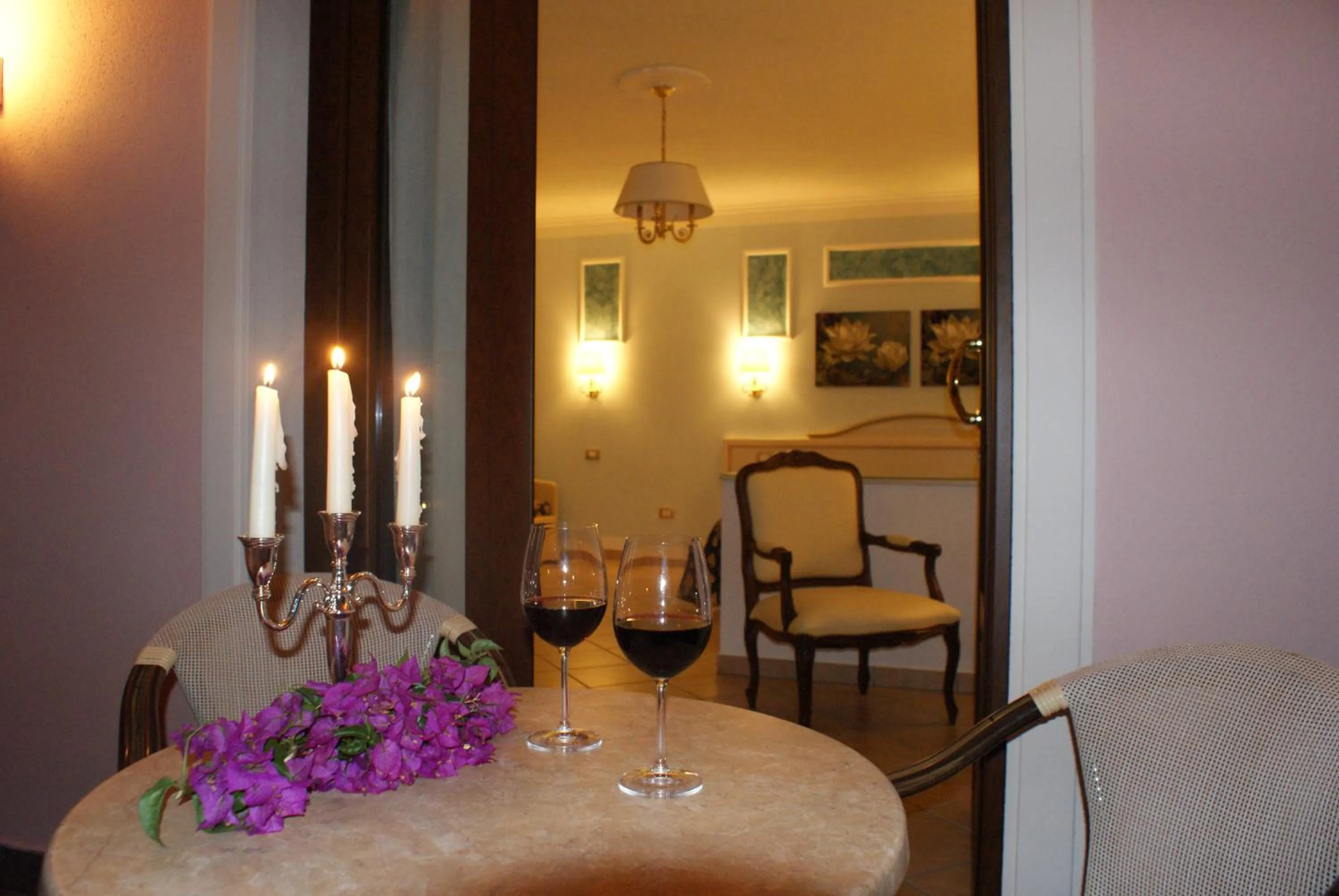 Patio in Hotel Ristorante Borgo La Tana