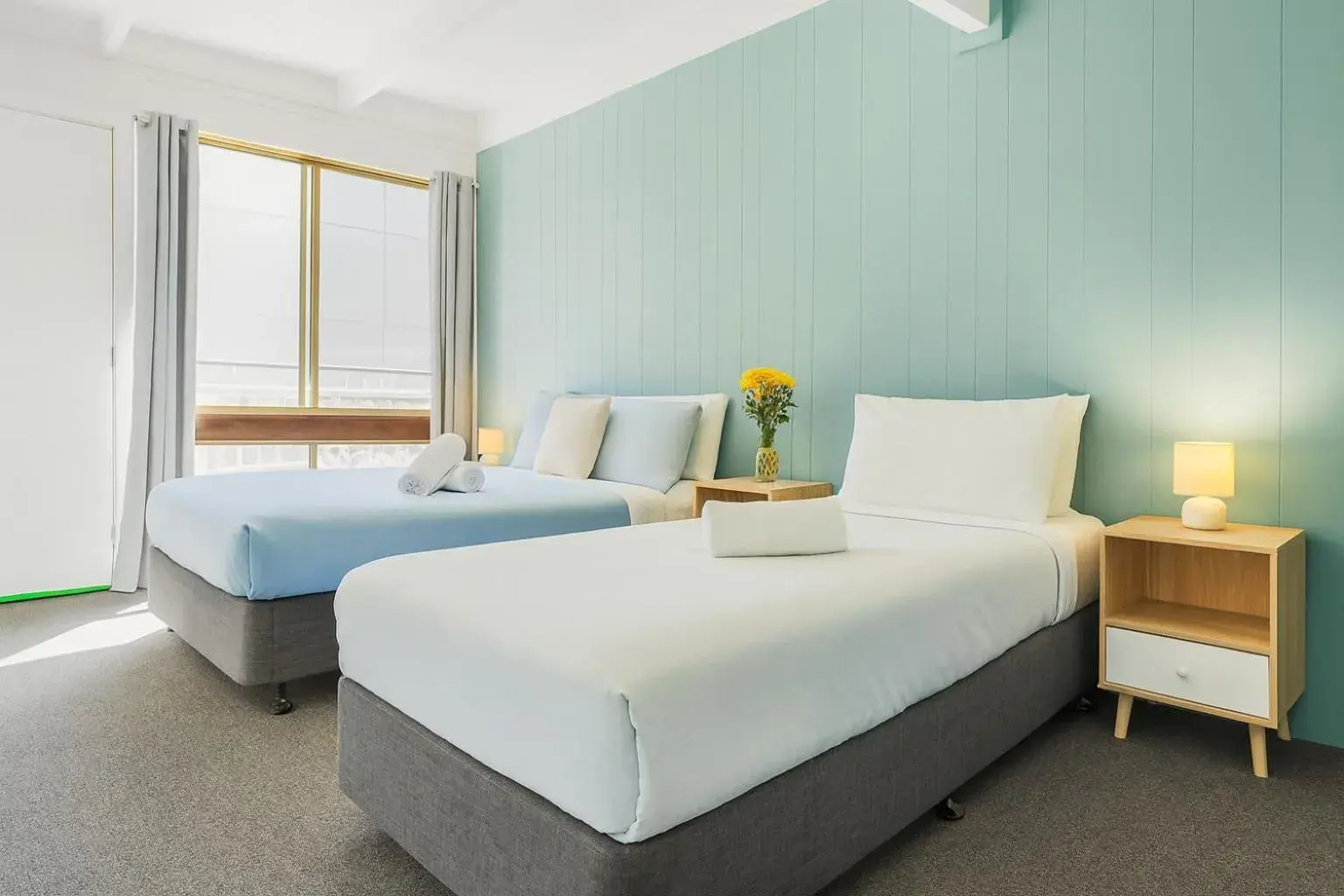 Standard Triple Room in Coast Motel Eden Standard Triple Room in Coast Motel Eden