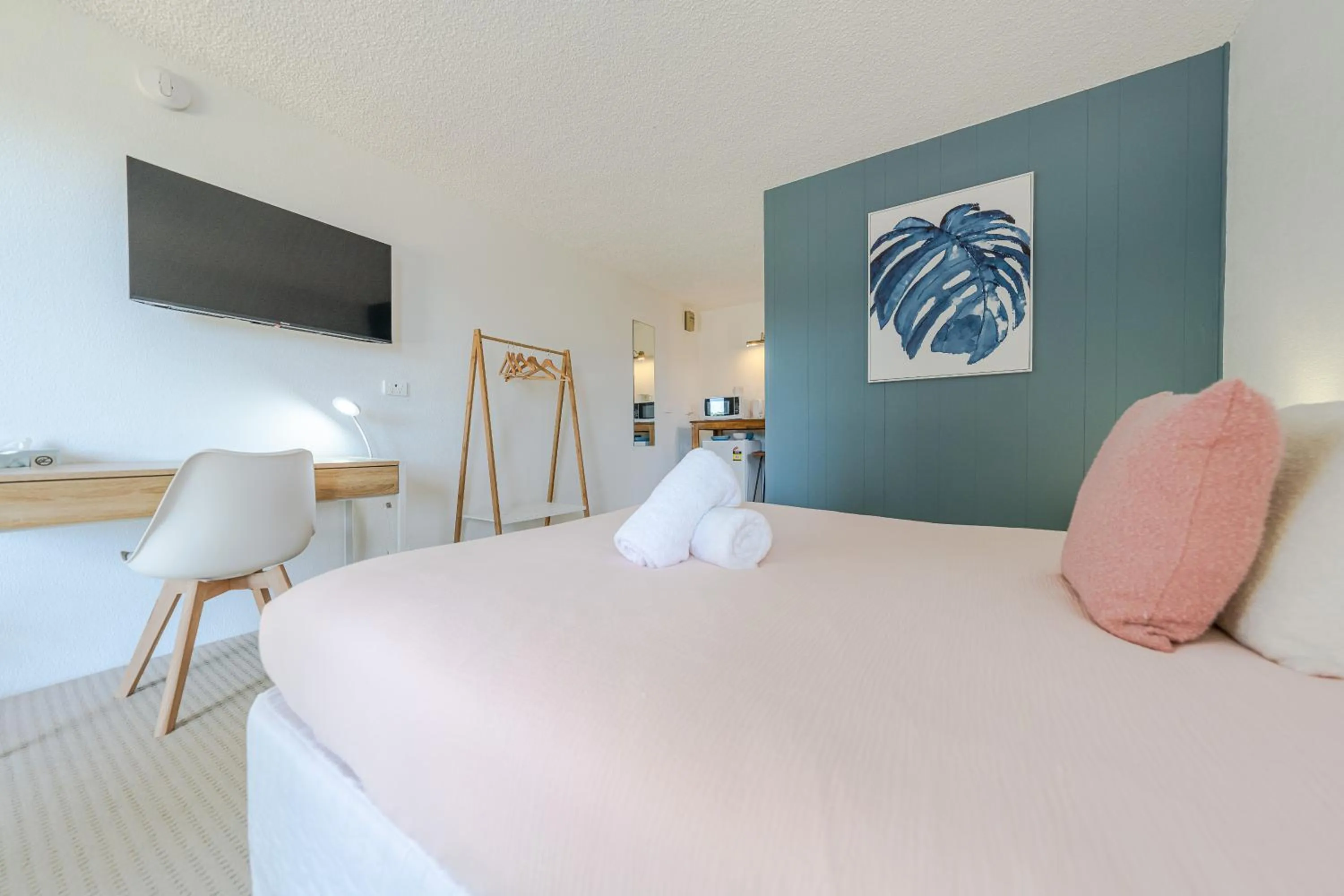 Queen Room in Coast Motel Eden