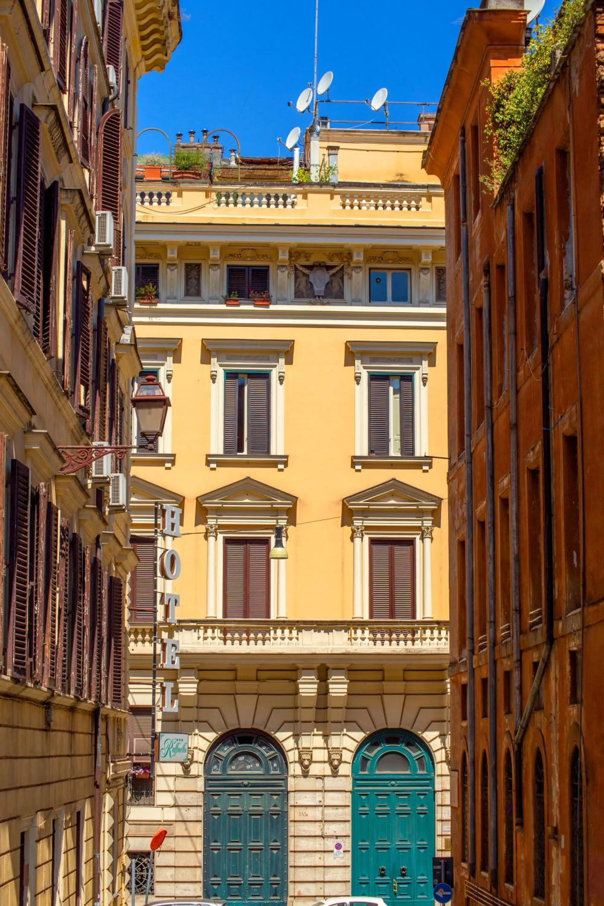 Facade/entrance in Aenea Inn