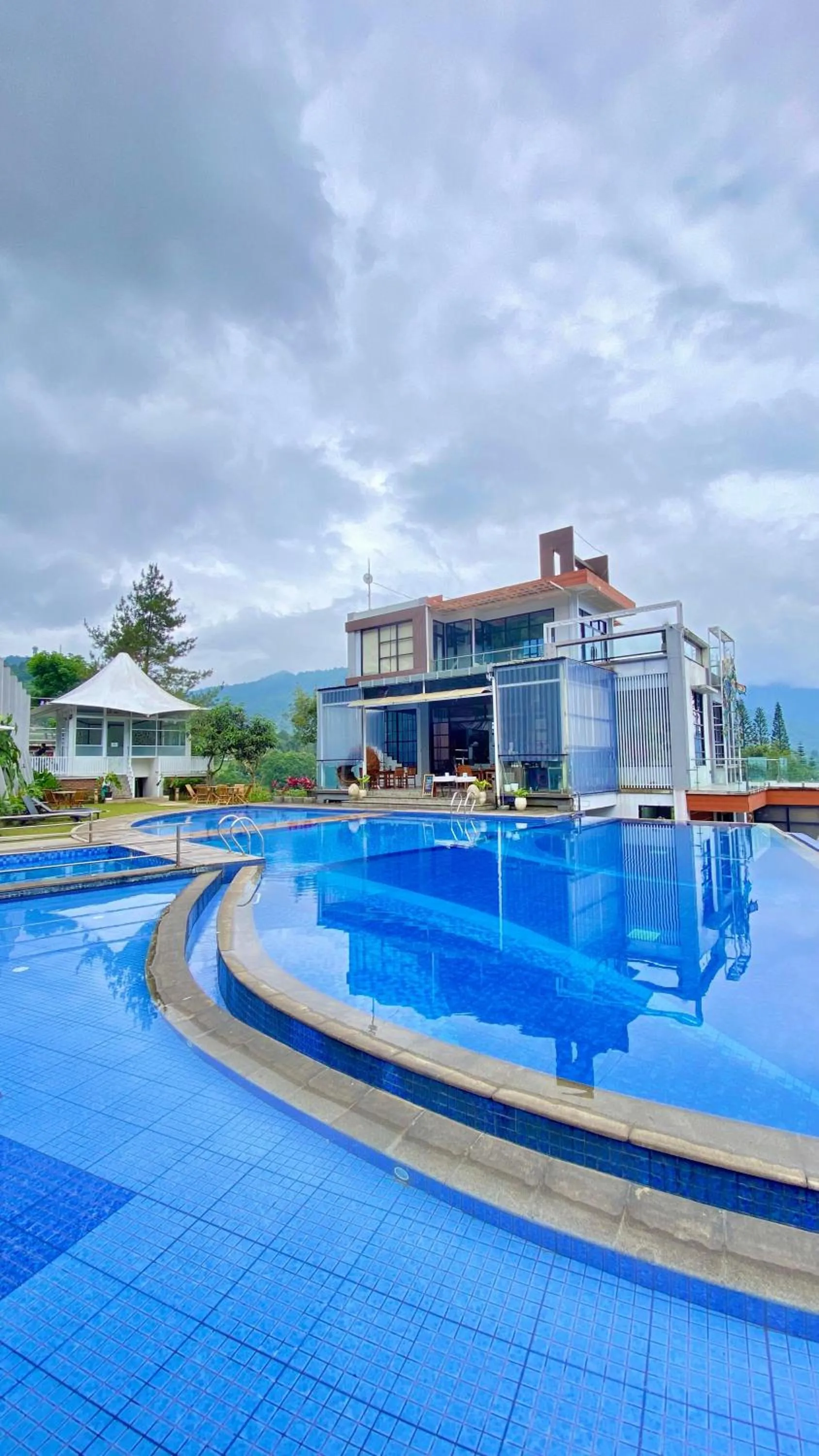 De Pointé Resort & Resto