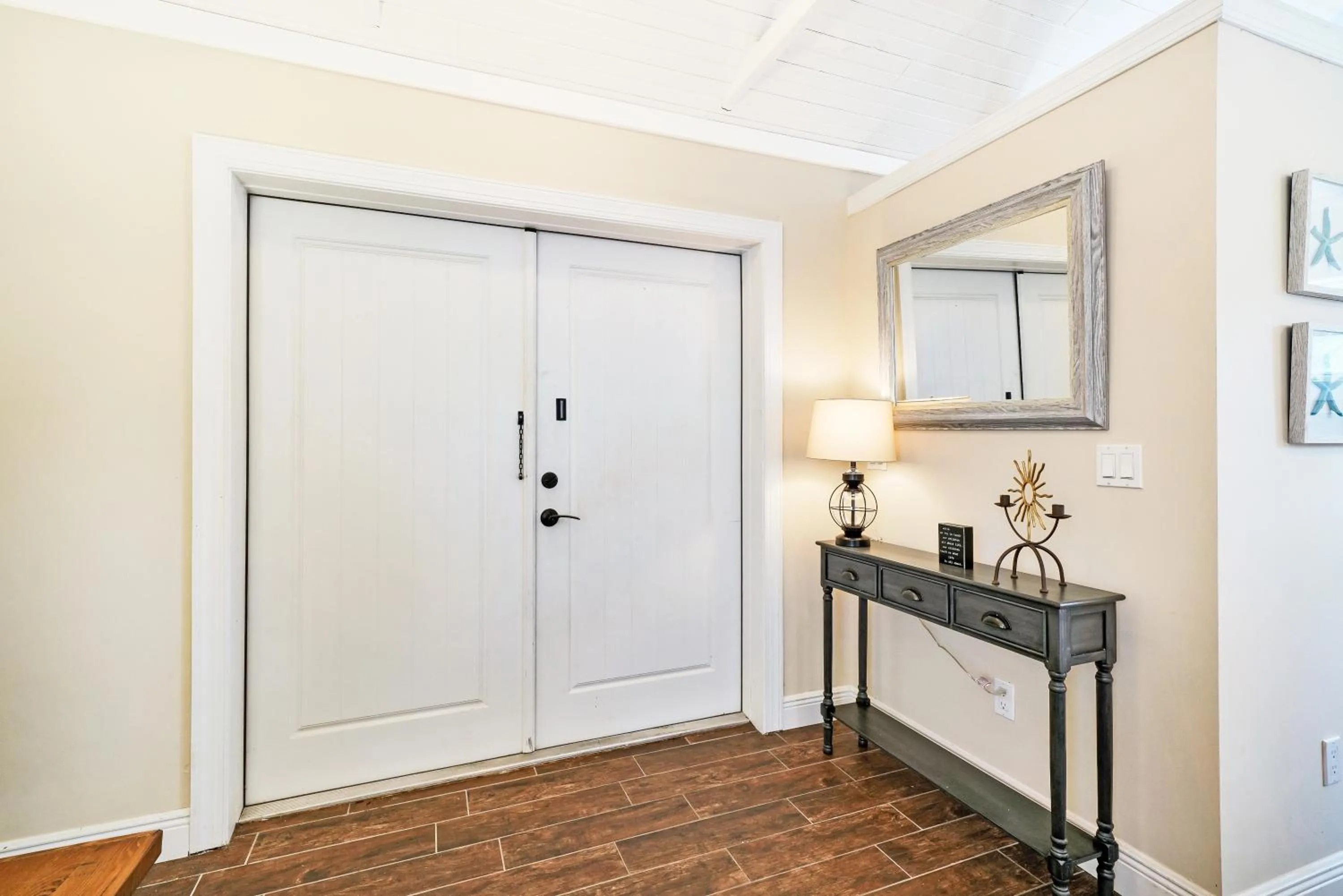 Charming Historic Home and Cottage minutes from the Intracoastal and the Beach