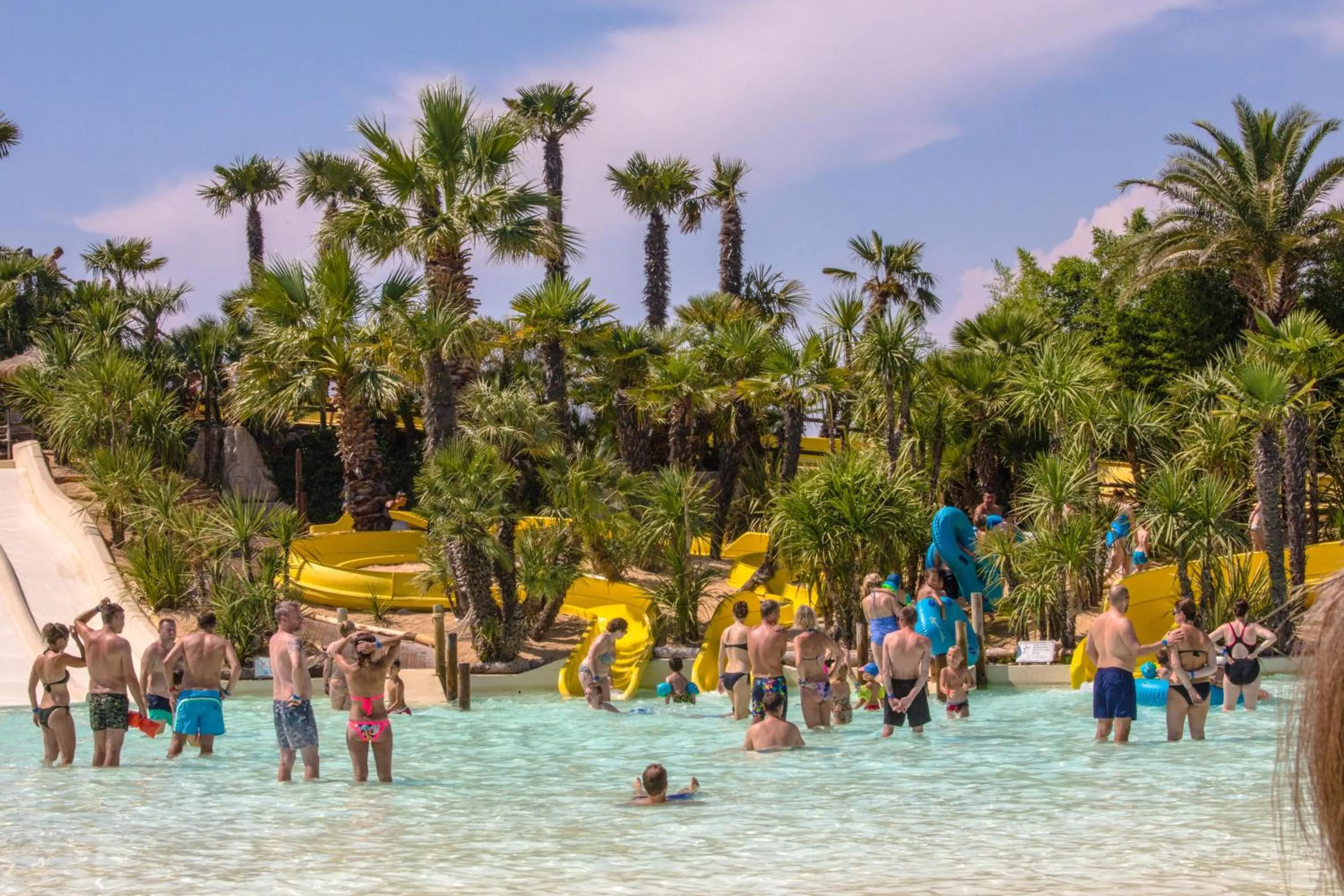 children in Hotel Monaco & Quisisana