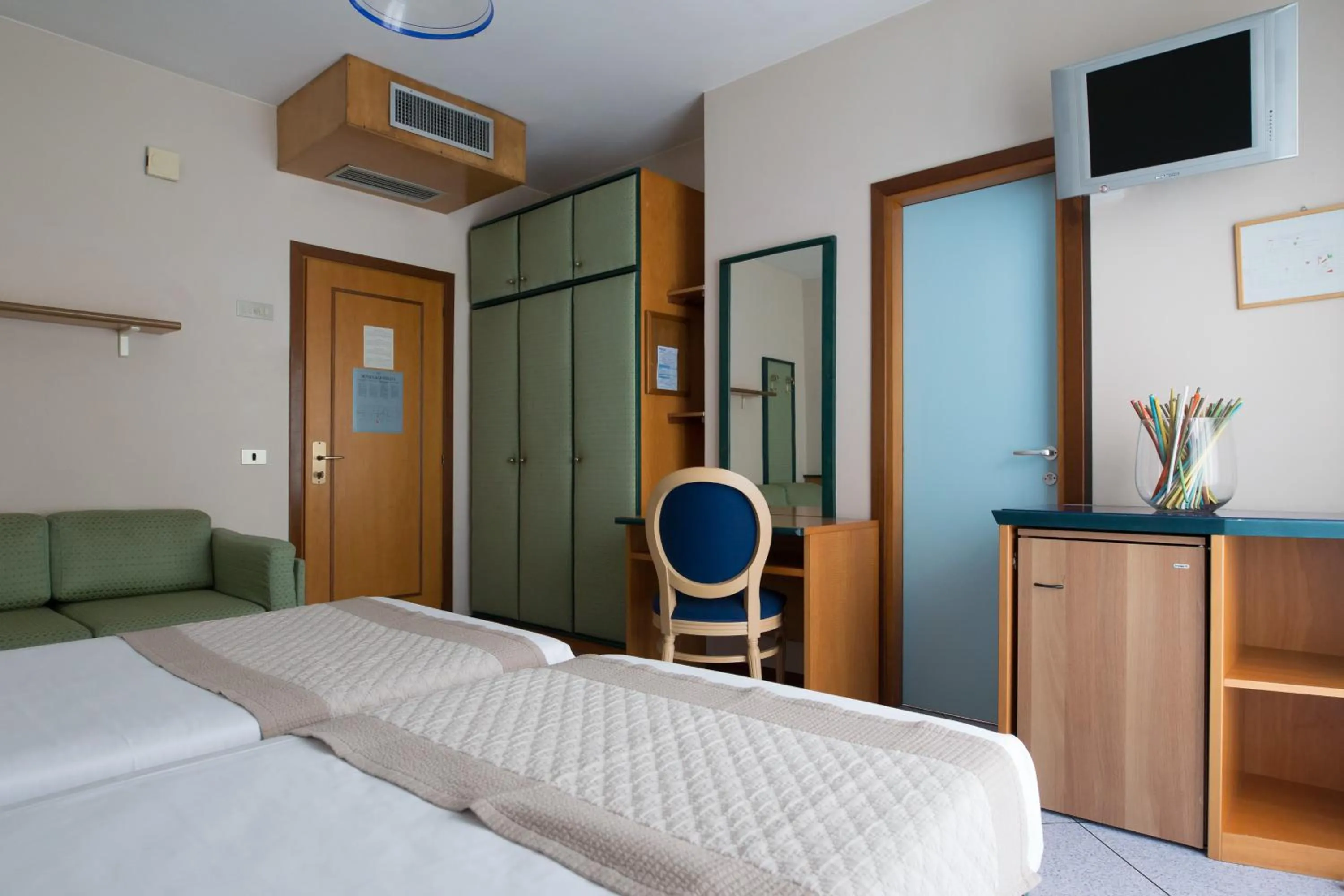 Photo of the whole room, Bed in Hotel Monaco & Quisisana