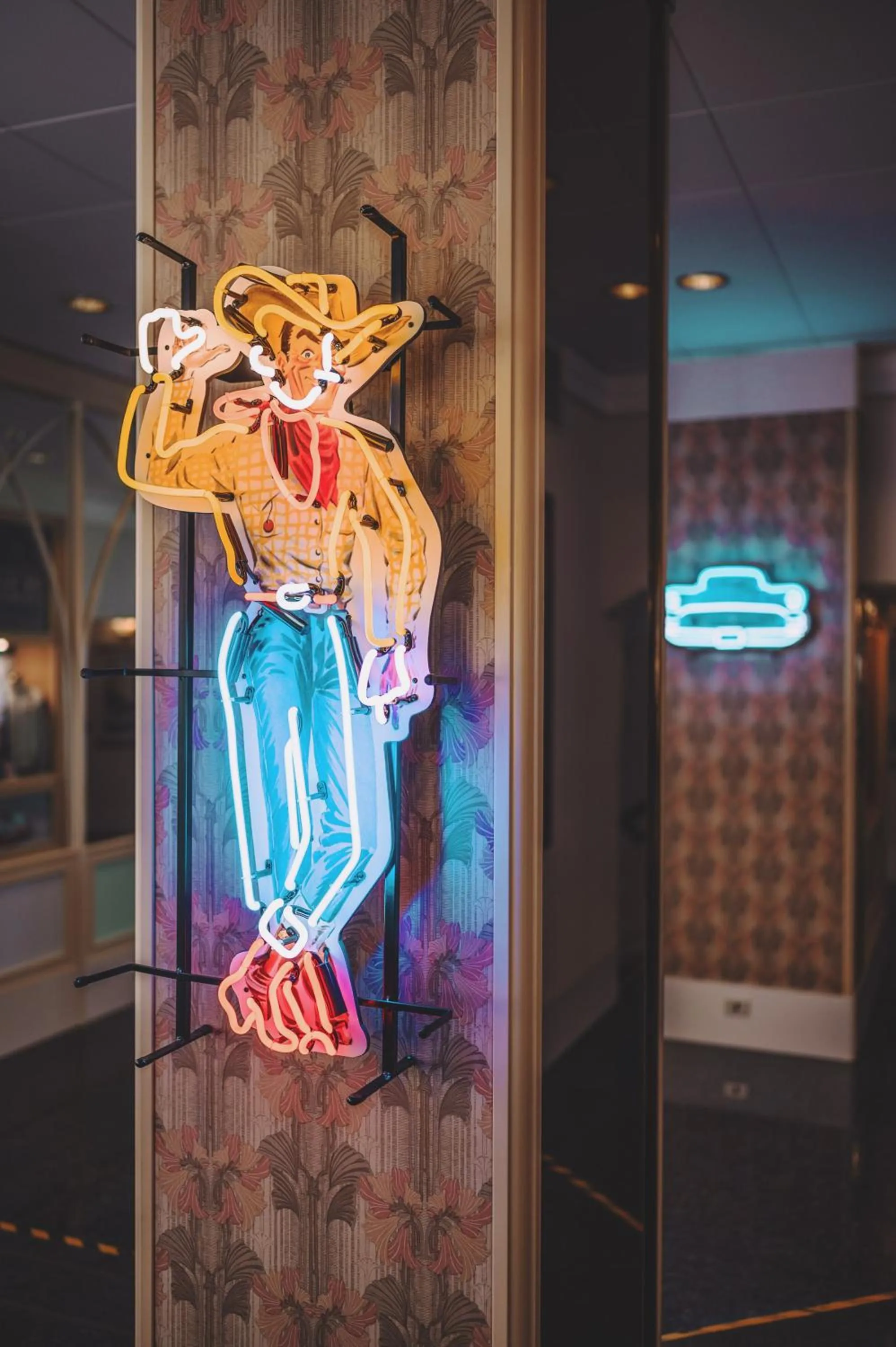 Decorative detail in Hotel Monaco & Quisisana