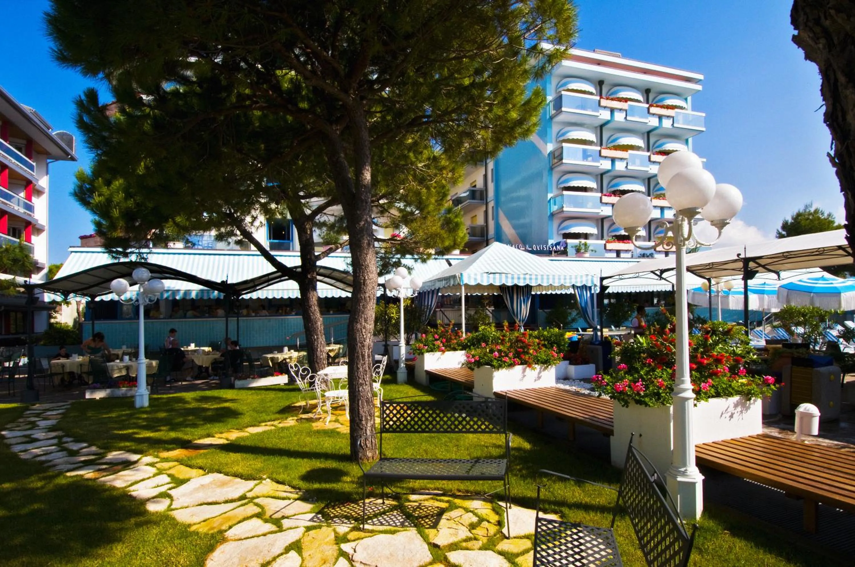 Property building in Hotel Monaco & Quisisana