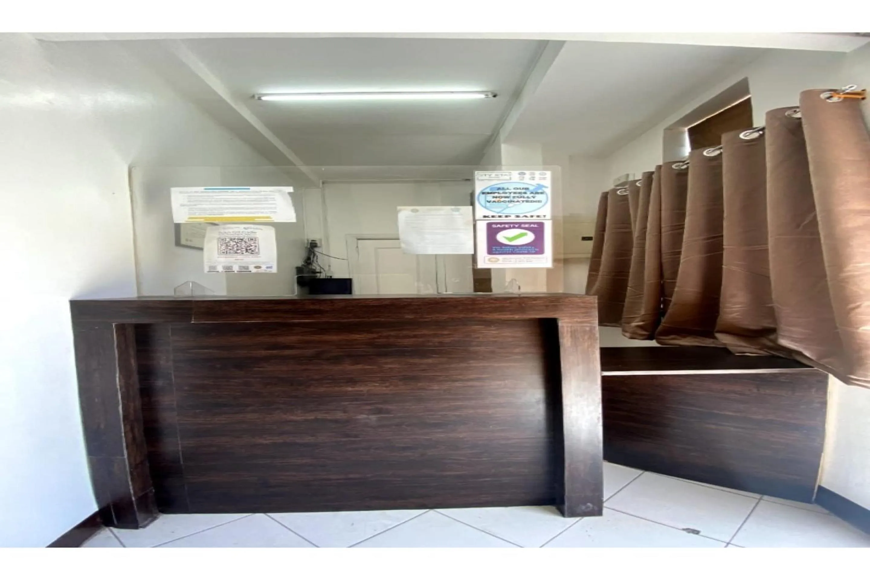 Lobby or reception in OYO 857 City Stay Inns Makati Avenue