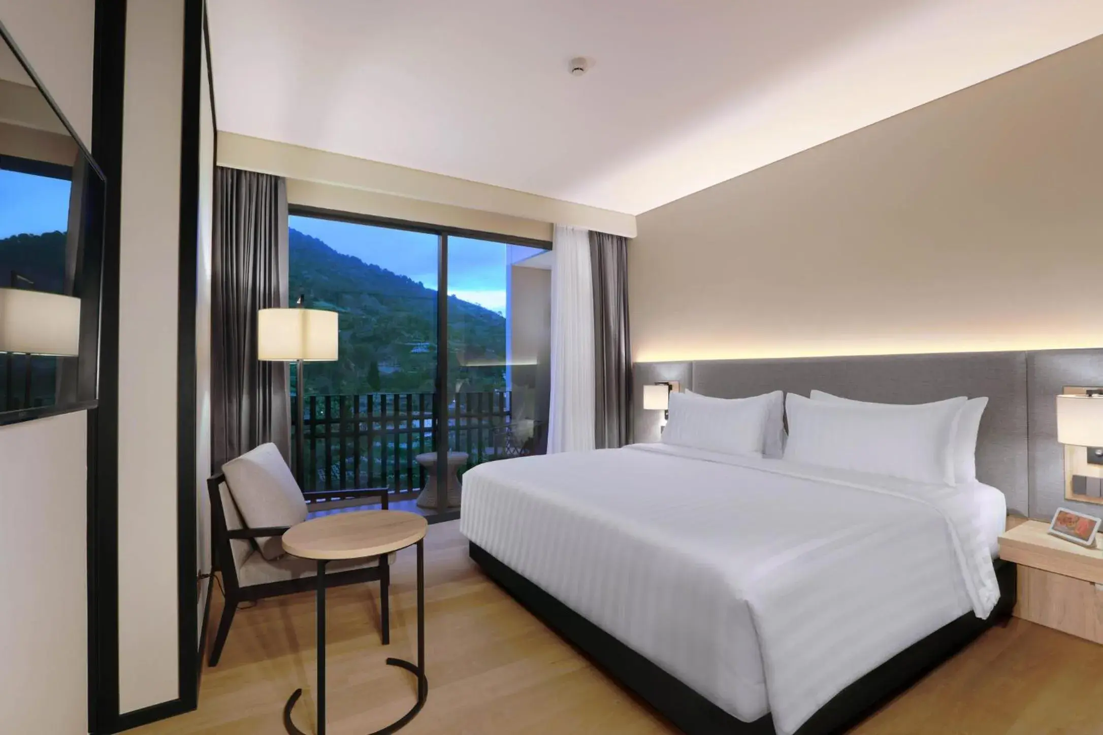 Deluxe Mountain View in Grand Aston Puncak Hotel & Resort Deluxe Mountain View in Grand Aston Puncak Hotel & Resort