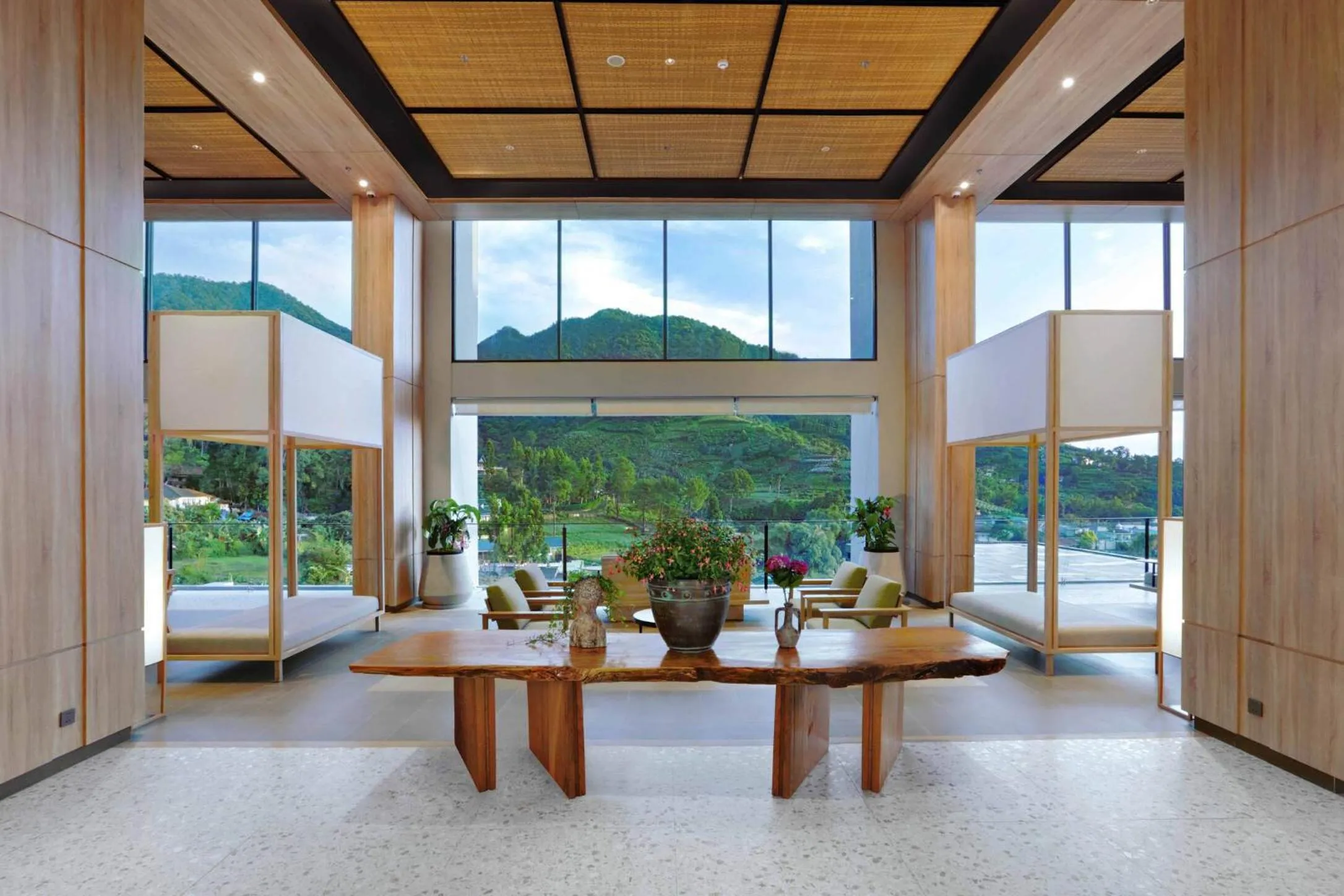 Lobby or reception in Grand Aston Puncak Hotel & Resort