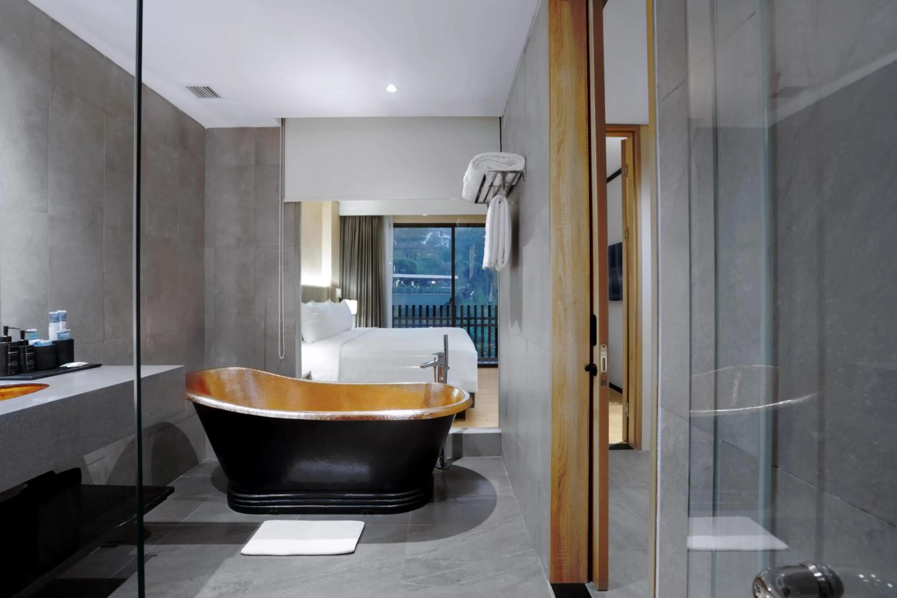 Bath in Grand Aston Puncak Hotel & Resort