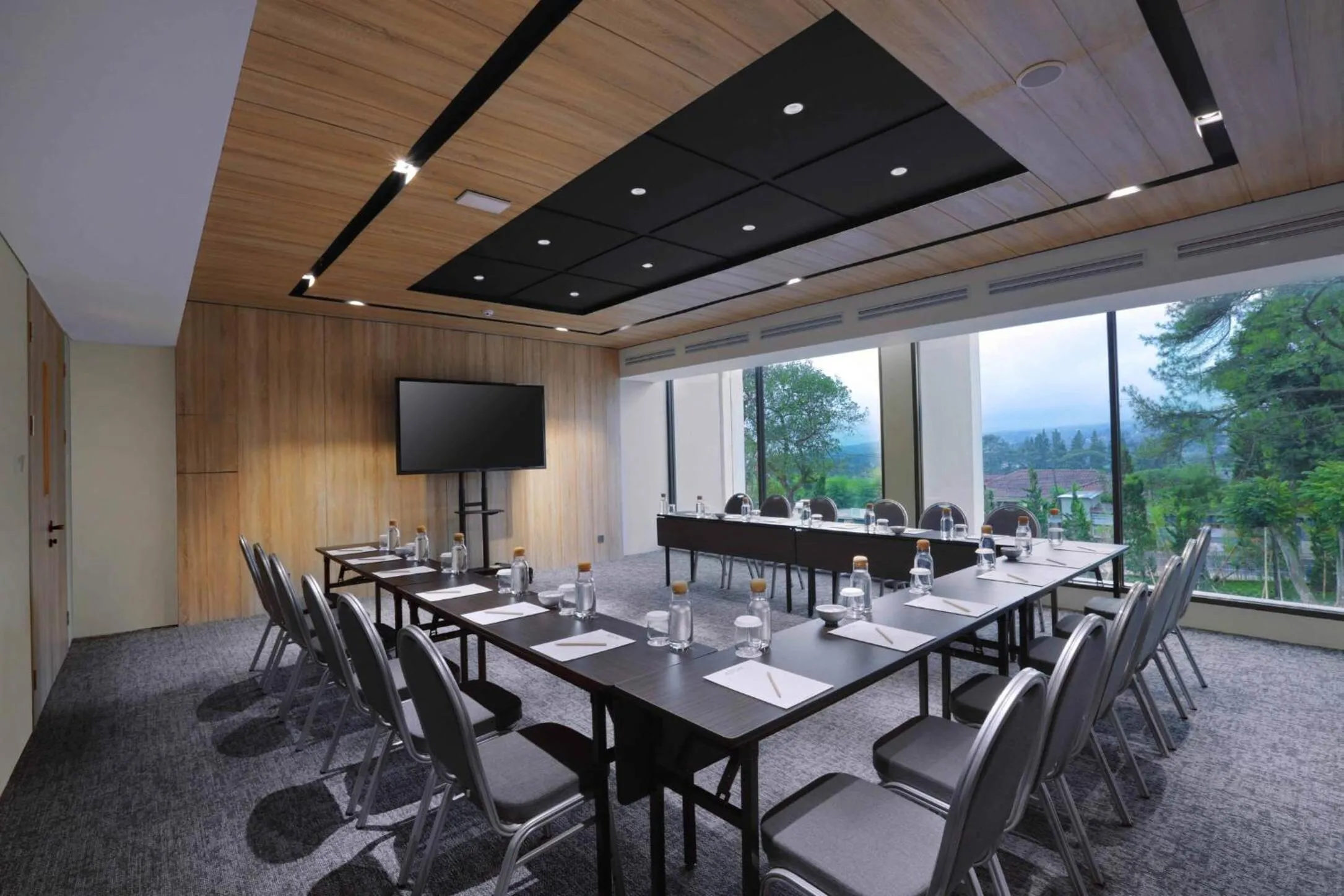 Meeting/conference room in Grand Aston Puncak Hotel & Resort