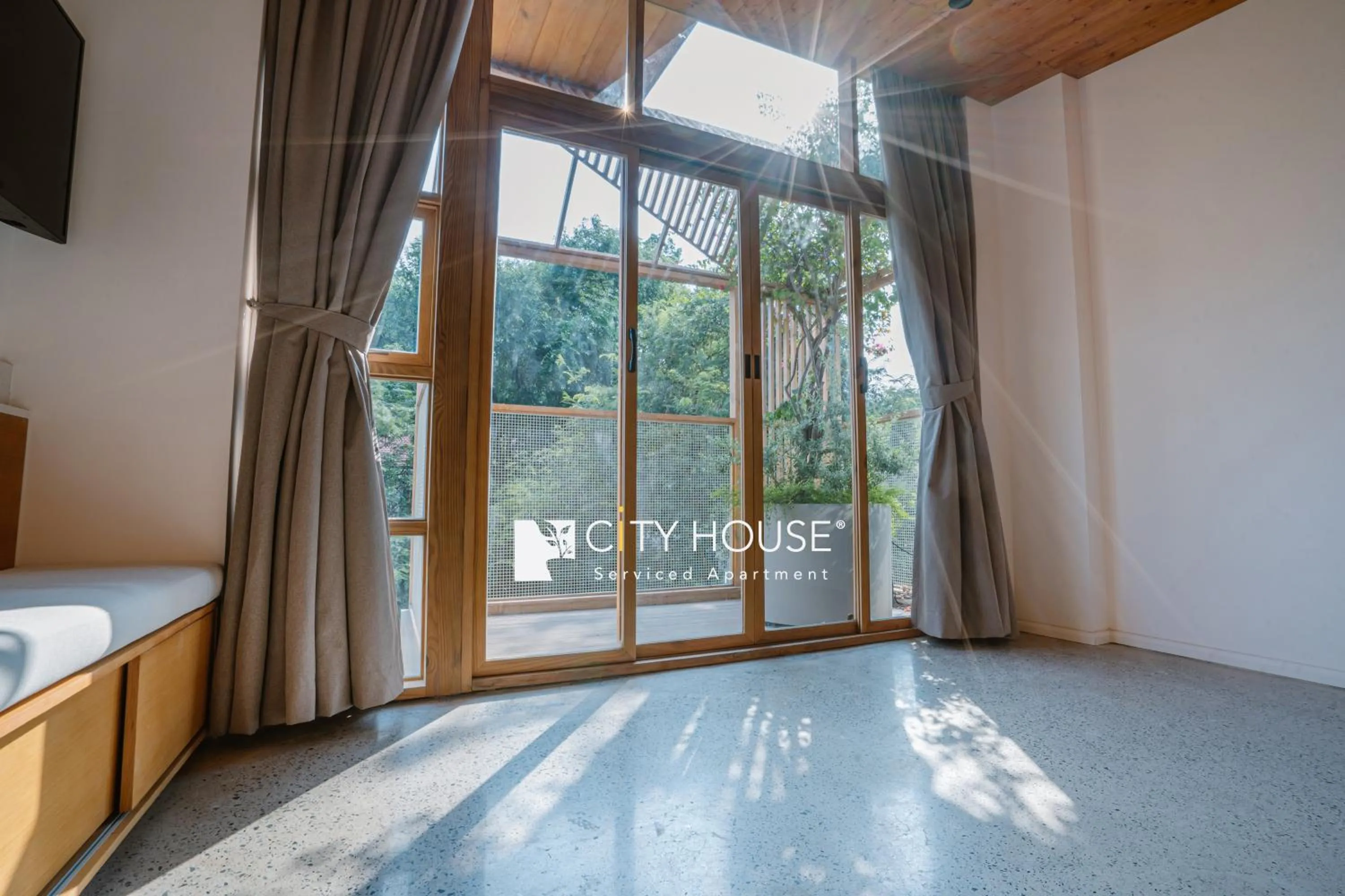 View (from property/room), Bed in CityHouse - Ariosa