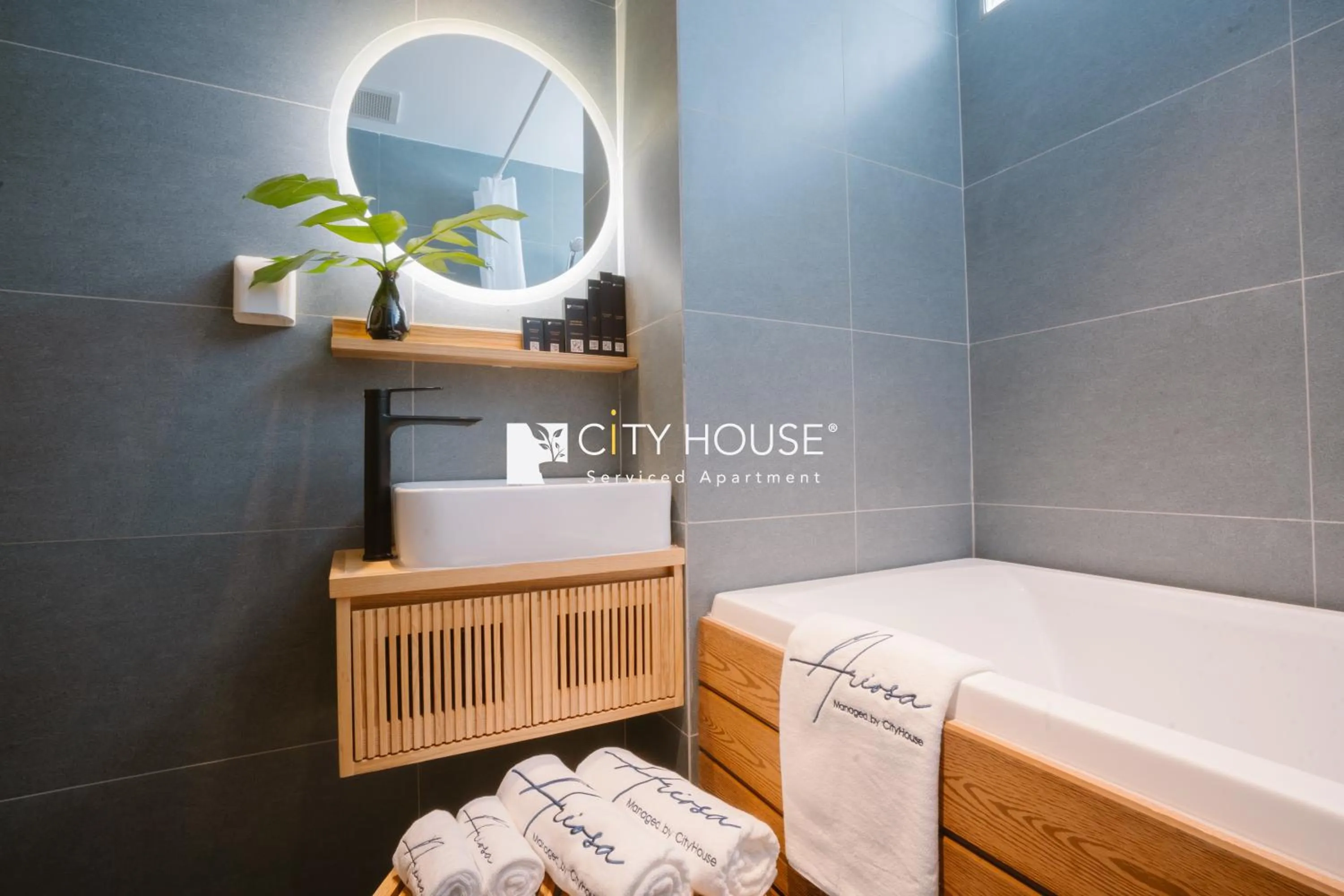 Shower, Bed in CityHouse - Ariosa