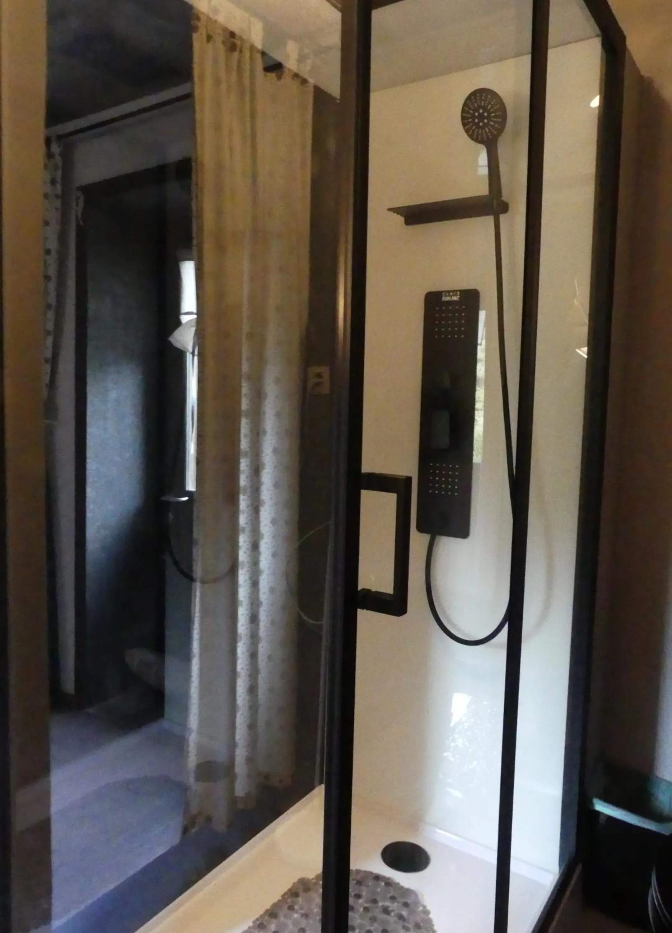 Shower in Suite romance