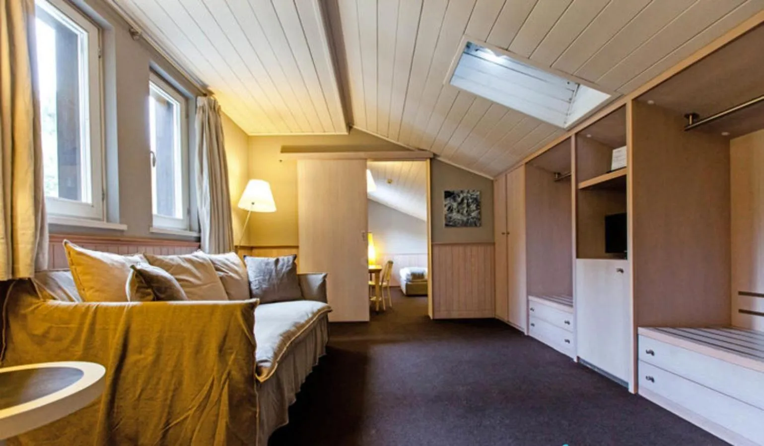 Living room, Bed in Hotel Village